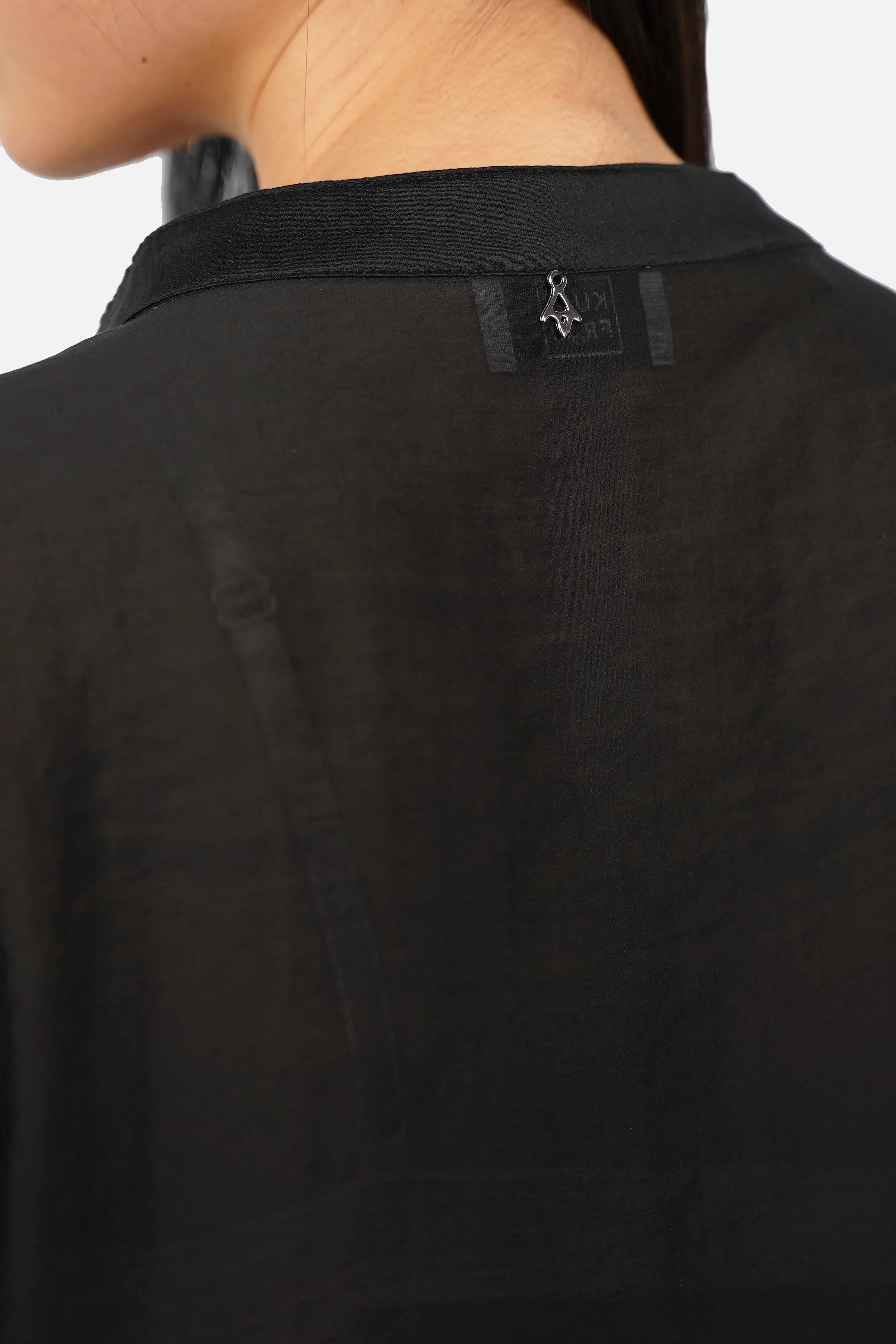 ADALYN Semitransparente Bluse leichte transparente V-Ausschnitt Bluse mit Stehkragen und Knopfleiste