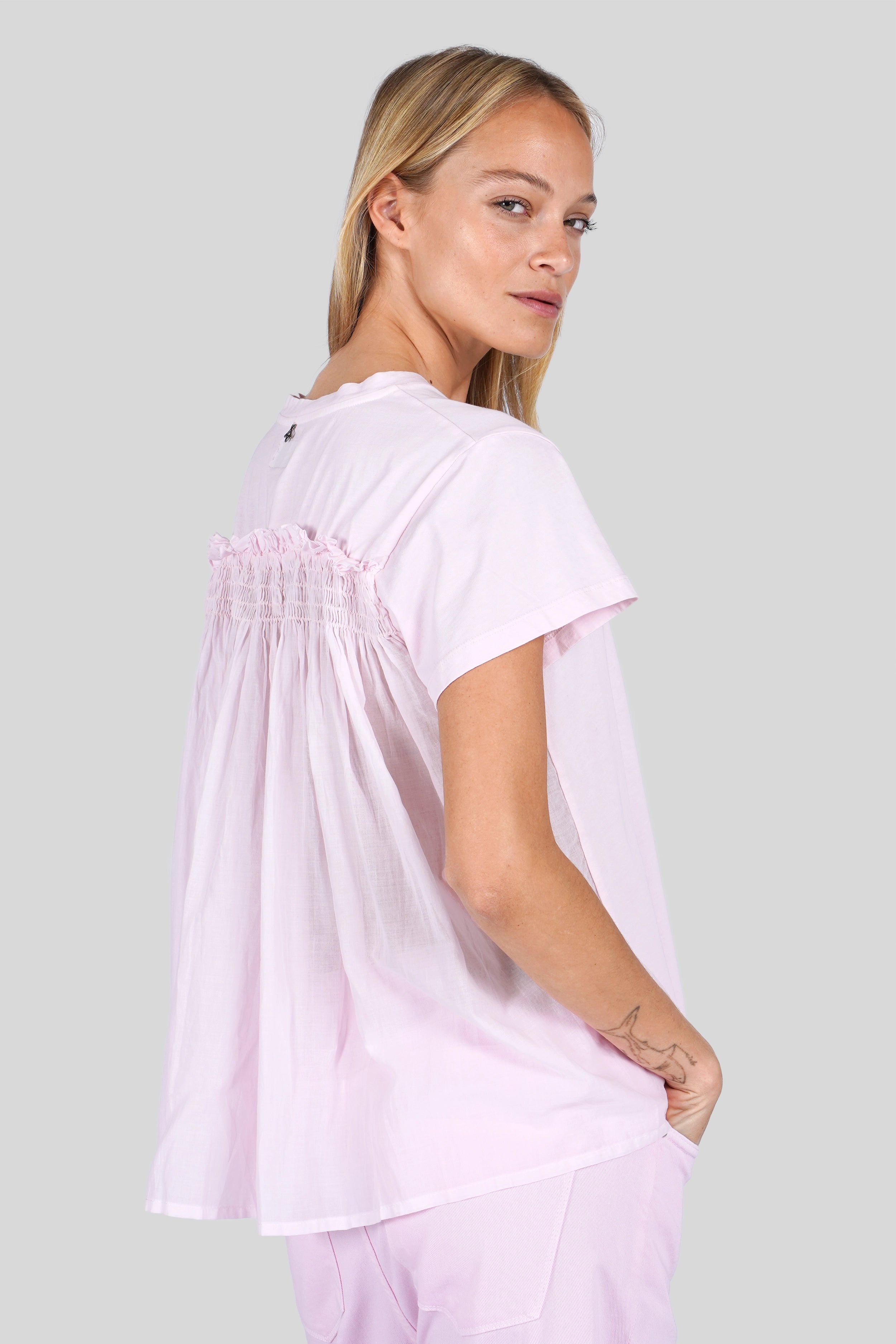 AKIKA Shirt