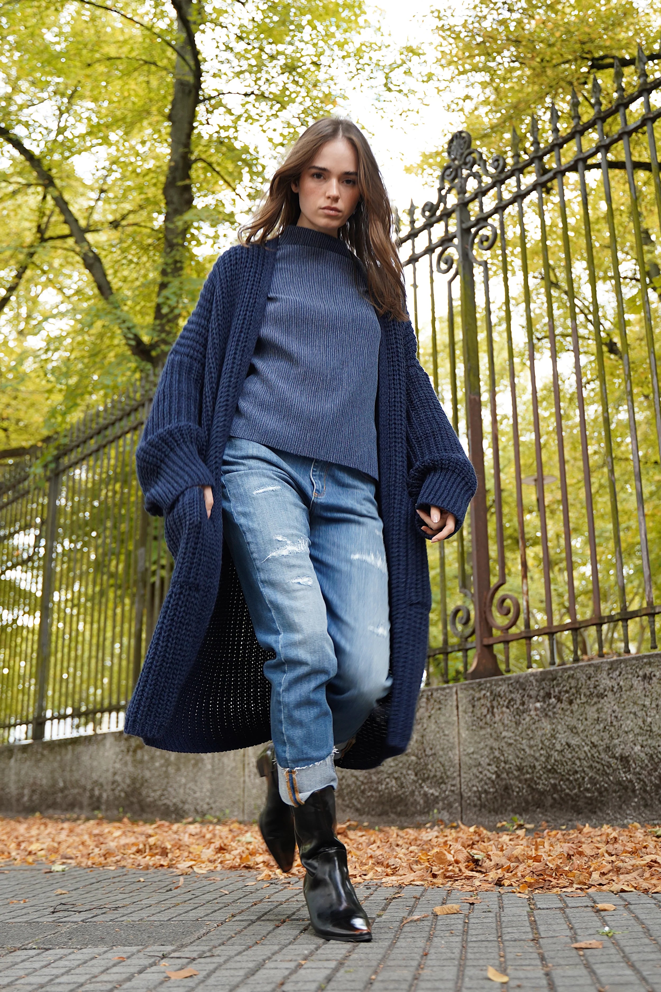 Alva Boyfriend-Jeans mit Umschlag und Destroyed-Optik in lässigem Fit