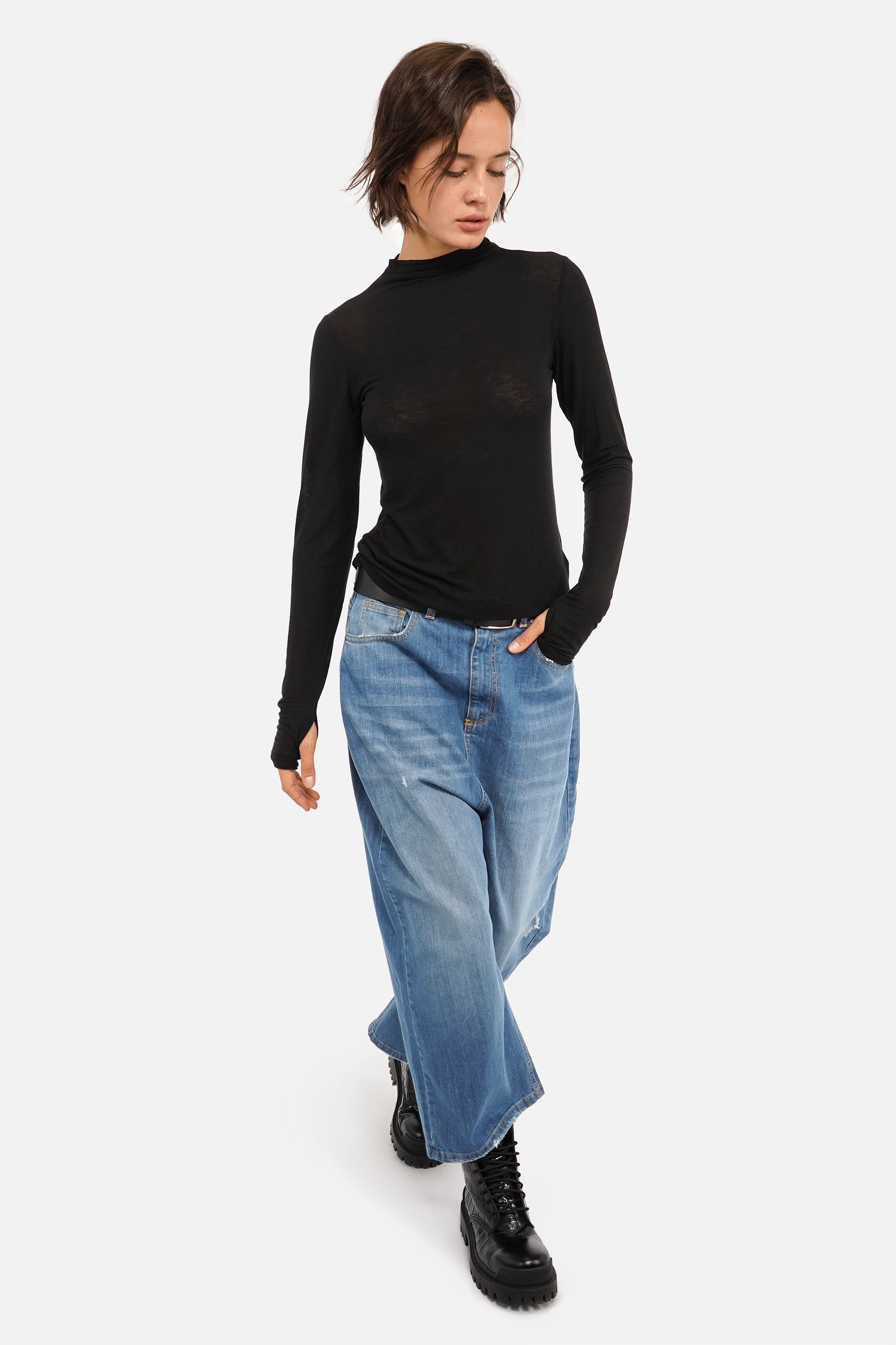 ANJKA Fine-Knit Cashmere-Blend Long-Sleeve Top
