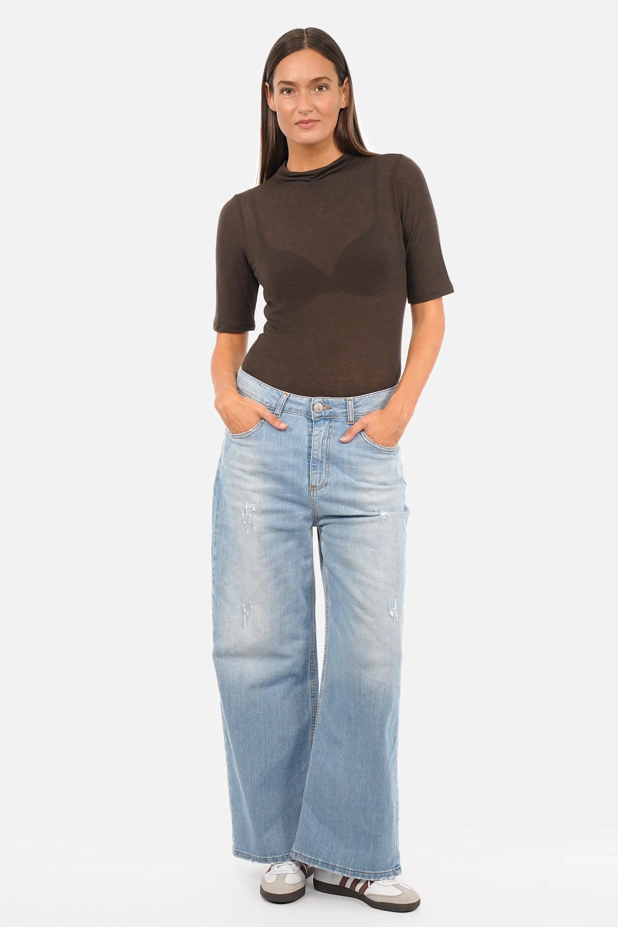 ANJKA T-Shirt aus weichem Viskose-Kaschmir-Mix mit Mockneck und halblangen Ärmeln in enger Passform