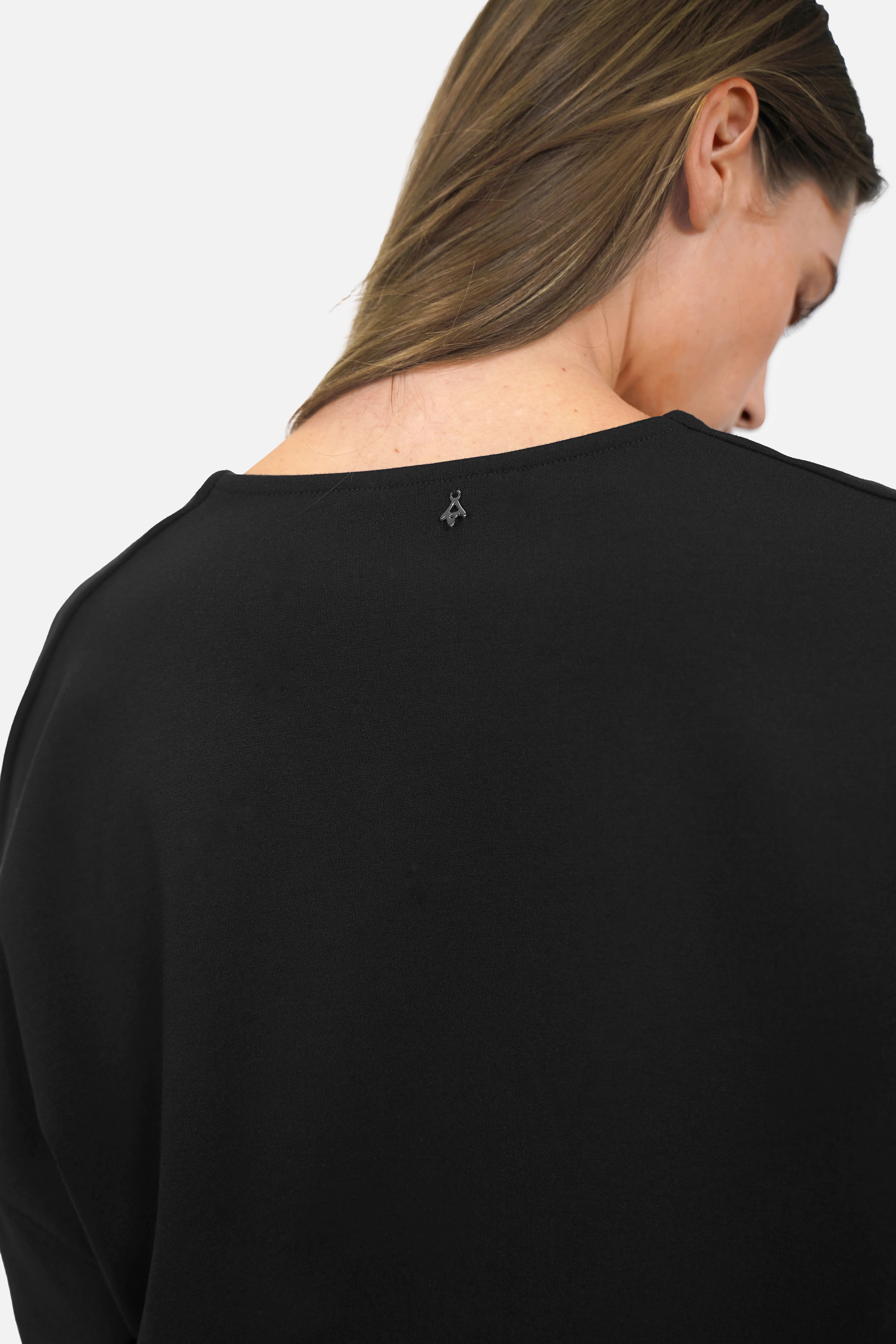 BERLEY Relaxed V-Ausschnitt Shirt aus weichem Jersey mit überschnittenen Schultern und geraden Ärmeln