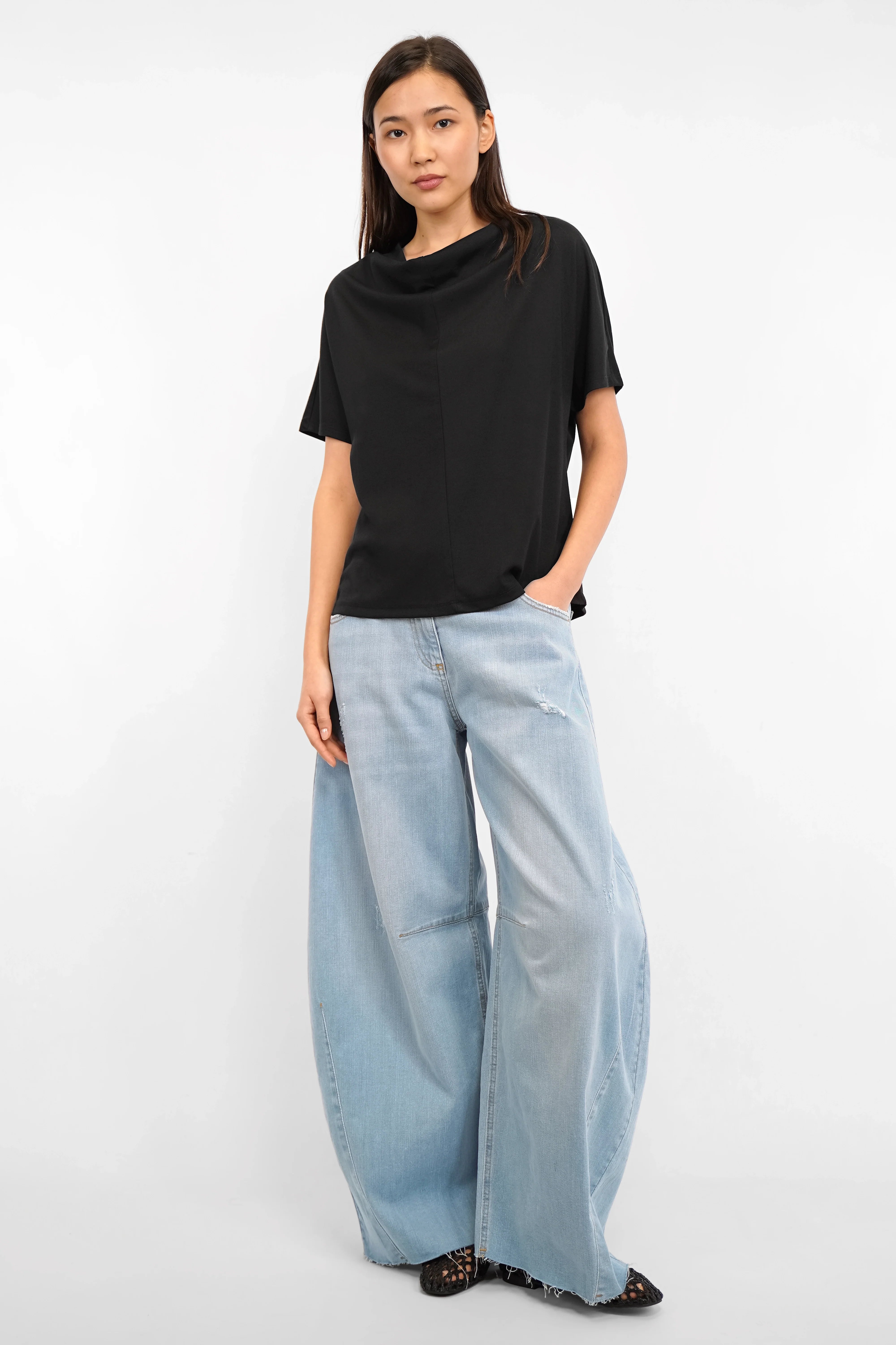 BRYNNA T-Shirt fließender Viskose-Blend mit Mockneck und überschnittener Schulterlinie in Regular Fit