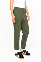 Slim fit CEELIA ankle pants in olive green with high waist, elastic back waistband, decorative seams, and side pockets.