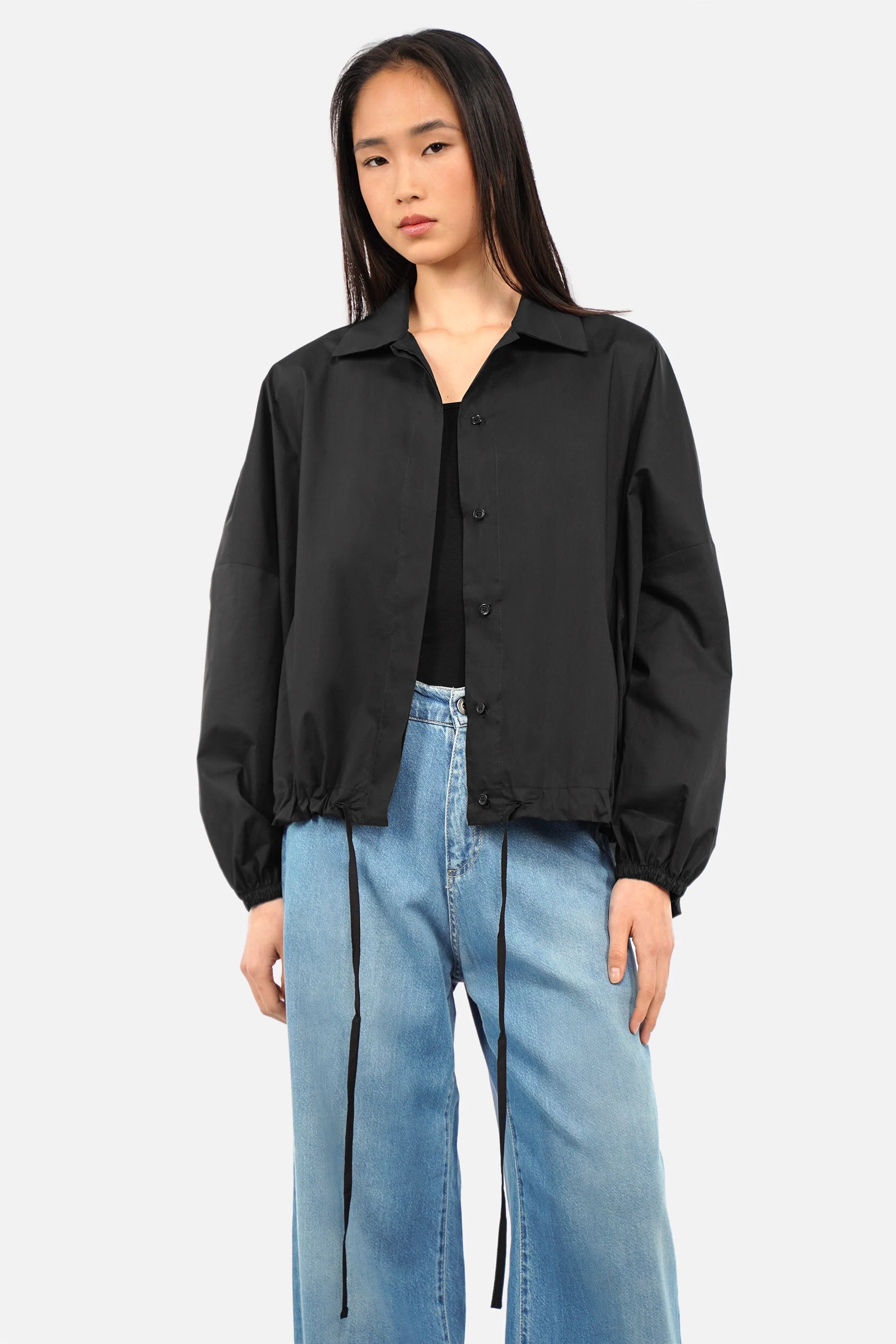 Lockere Hemdjacke aus Baumwoll-Webstoff mit klassischem Kragen und verdeckter Knopfleiste