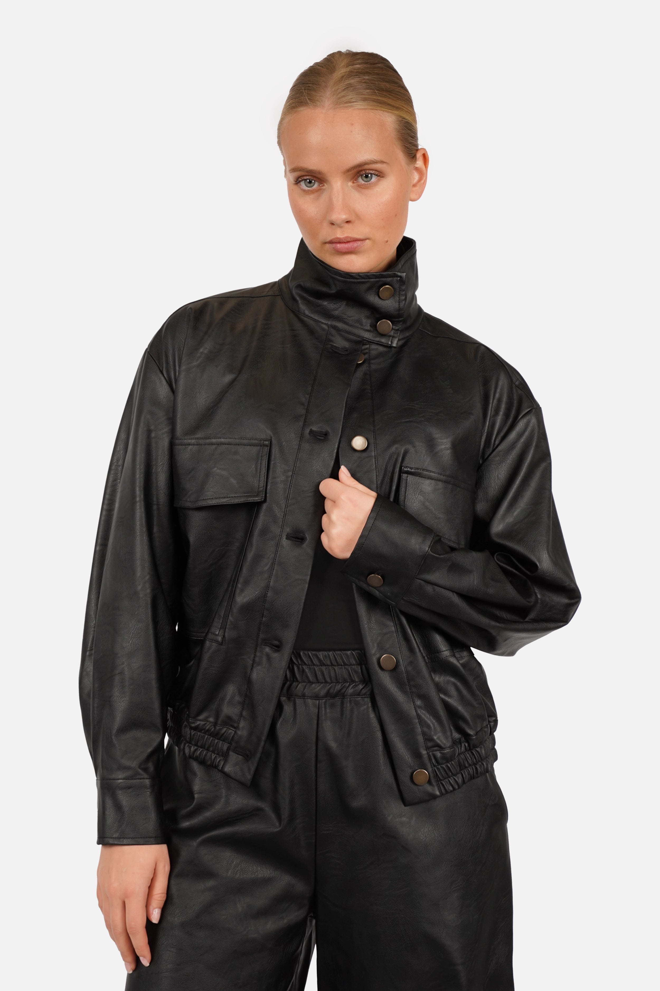 DERA Jacke in Lederoptik mit Hochkragen