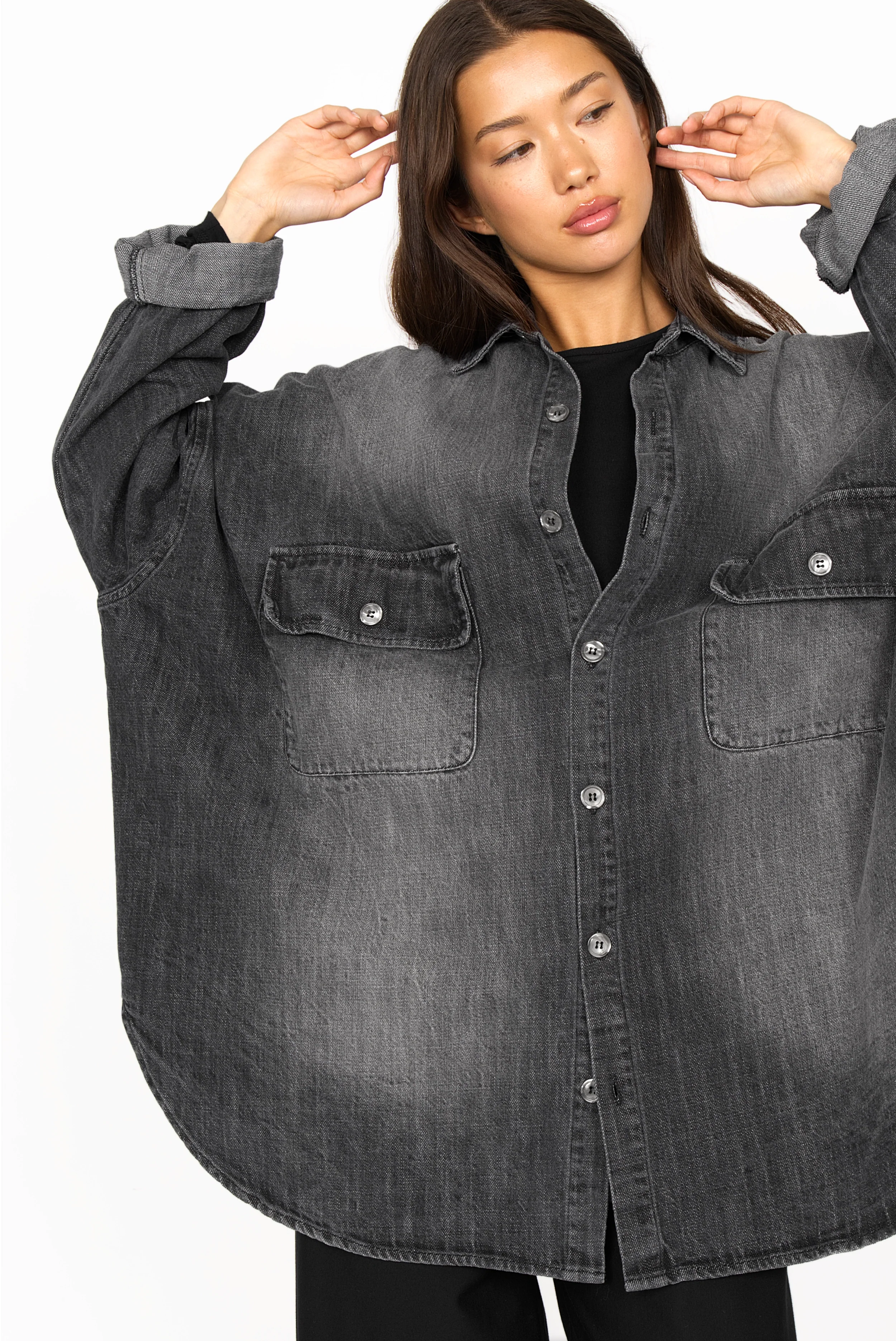 Damen ANEA Oversized Hemdjacke im Denim-Look mit Gradient-Waschung und großen Brusttaschen