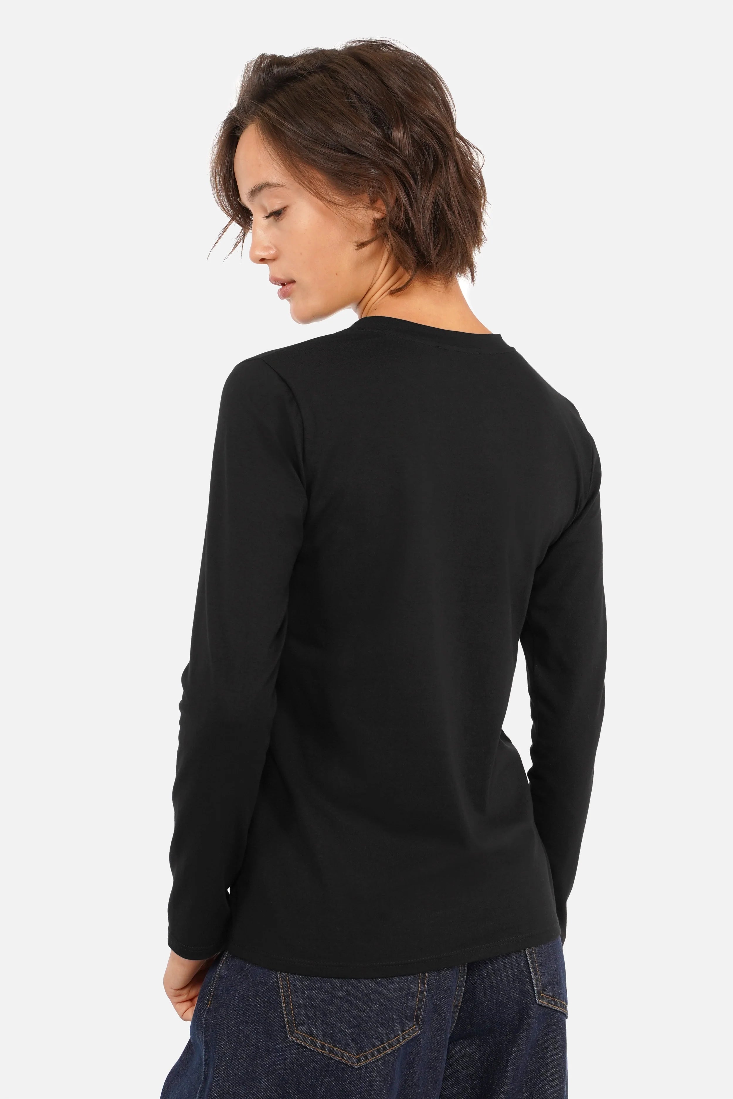 ELIN Longsleeve aus weichem Baumwolljersey mit Rundhalsausschnitt und Regular Fit in Größe S, Rückenlänge ca. 59 cm.