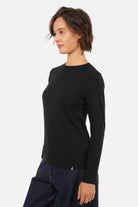 ELIN Longsleeve aus weichem Baumwolljersey mit Rundhalsausschnitt und Regular Fit in Größe S