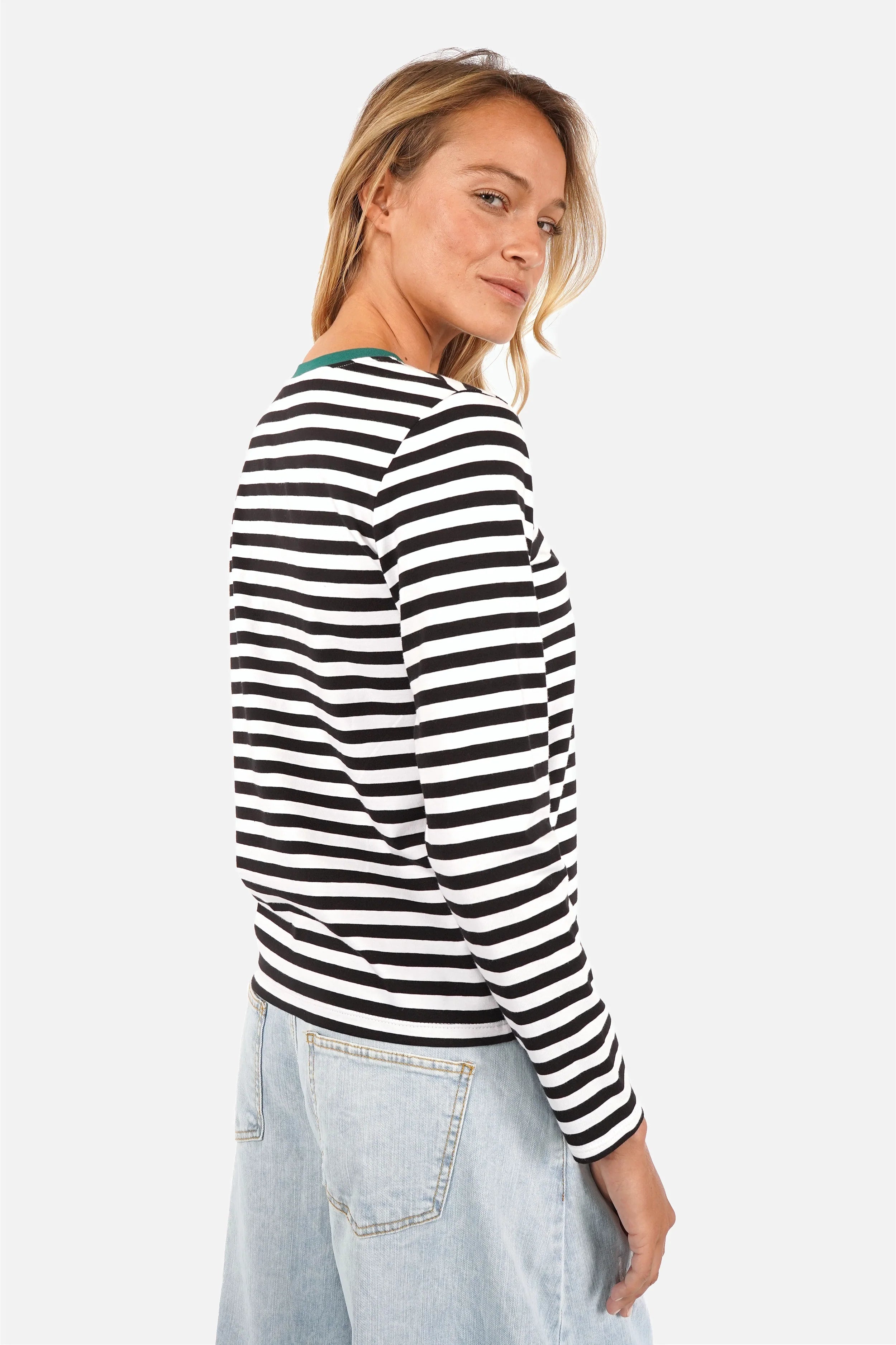 ELIN Longsleeve aus weichem Baumwolljersey mit Rundhalsausschnitt und Regular Fit in Größe S