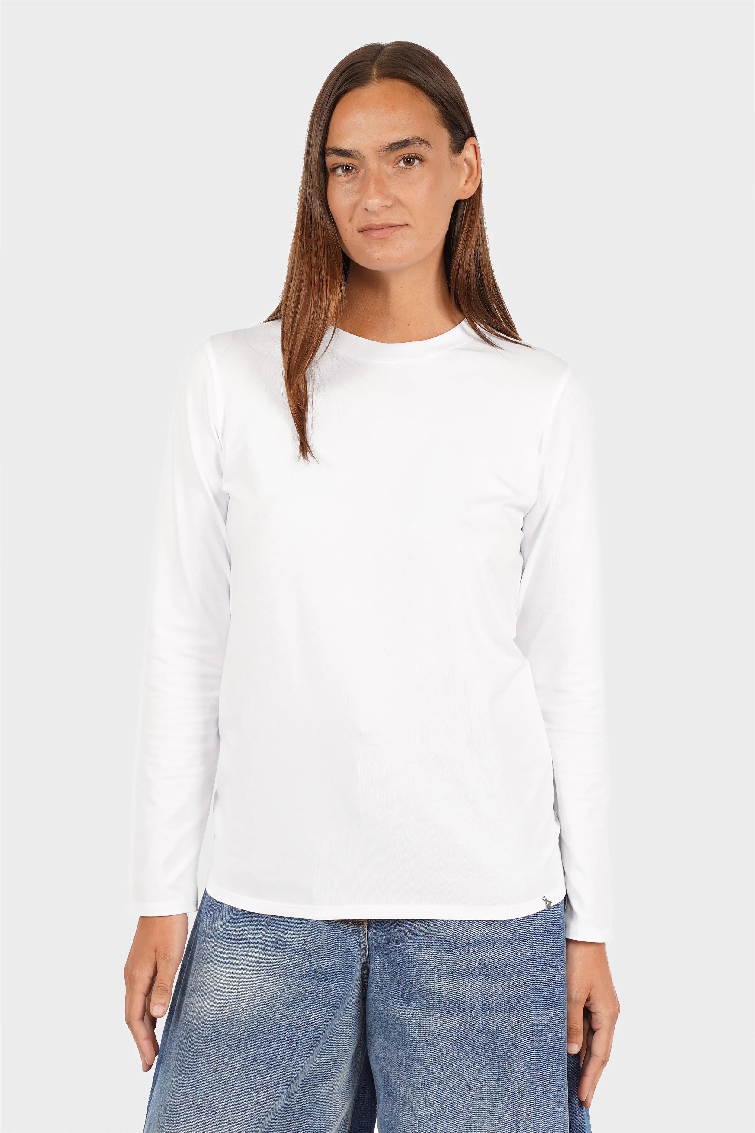 ELIN Longsleeve aus weichem Baumwolljersey mit Rundhalsausschnitt und Regular Fit in Größe S