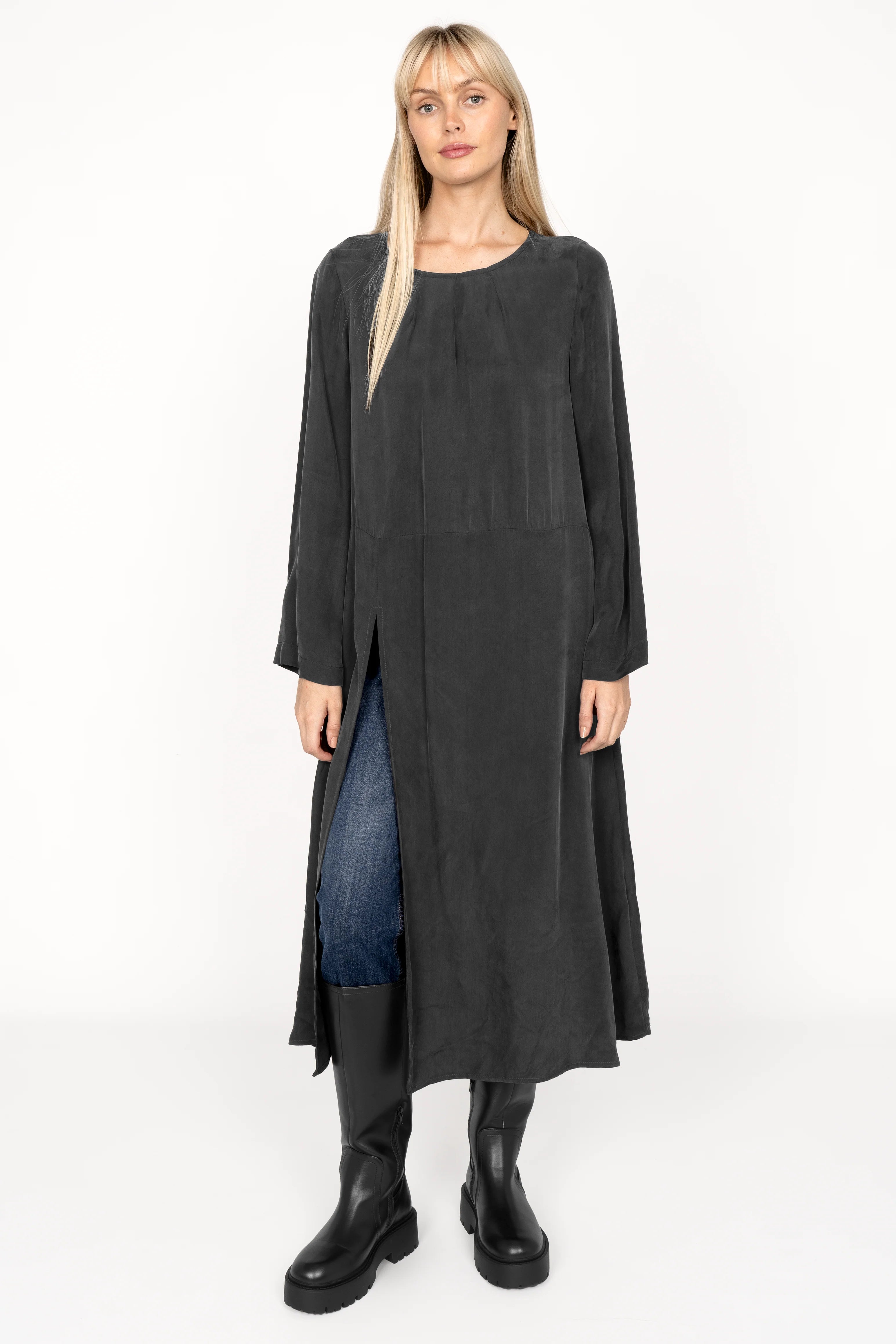 EMEDY Longbluse Tunika black long relaxed fit cotton-viscose blend tunic with round neckline and side slit