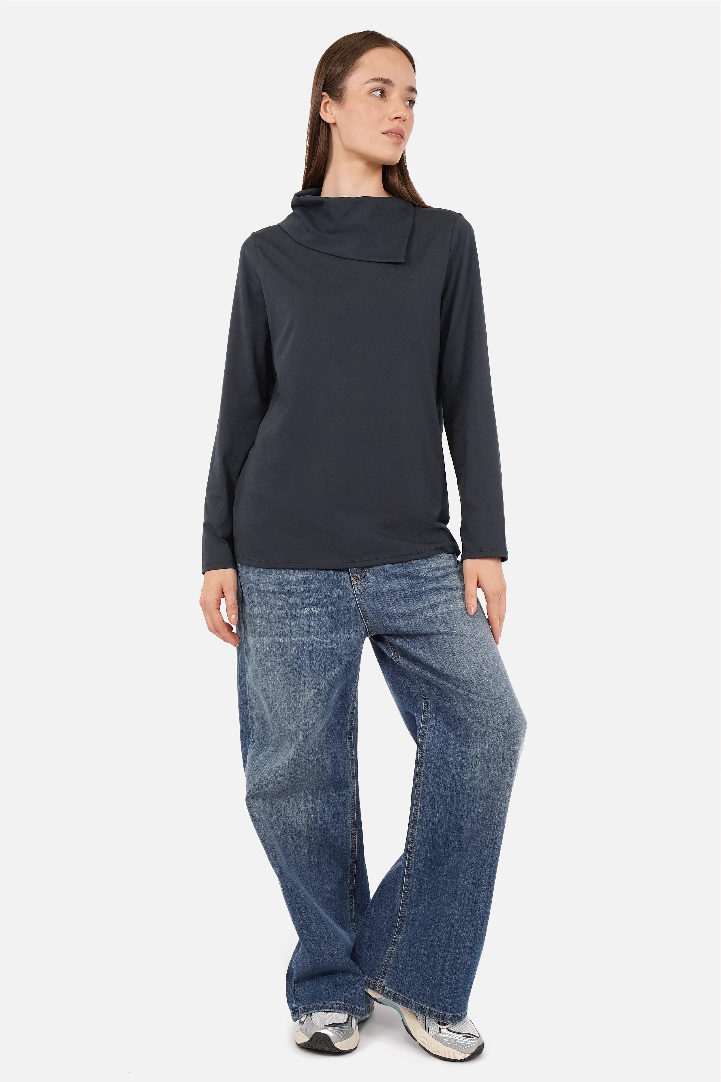 FARAMI Longsleeve mit asymmetrischem Kragen