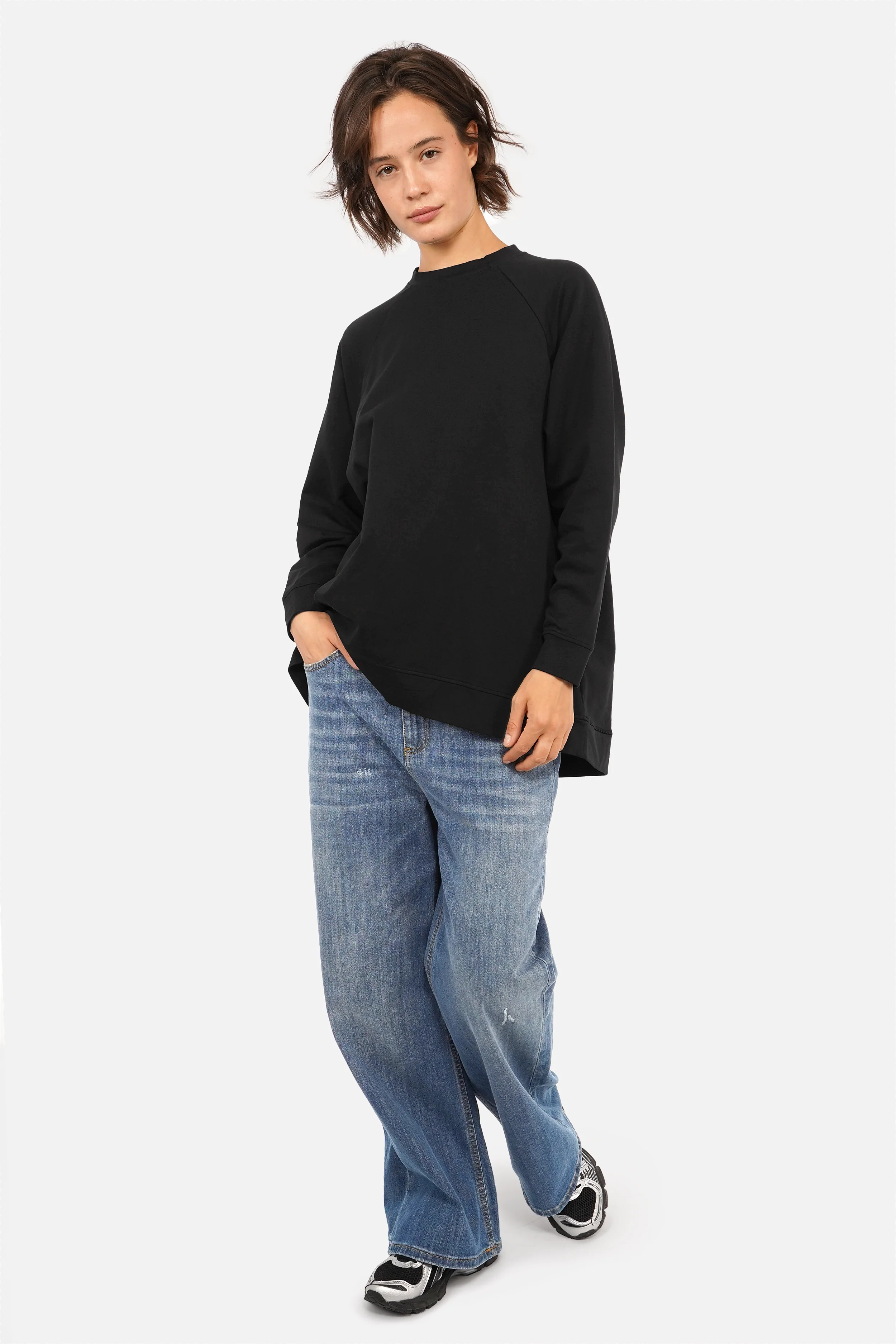Leichter GRACEY.K Relaxed Sweater mit Rundhalsausschnitt und Raglanärmeln in weich fallender A-Linie