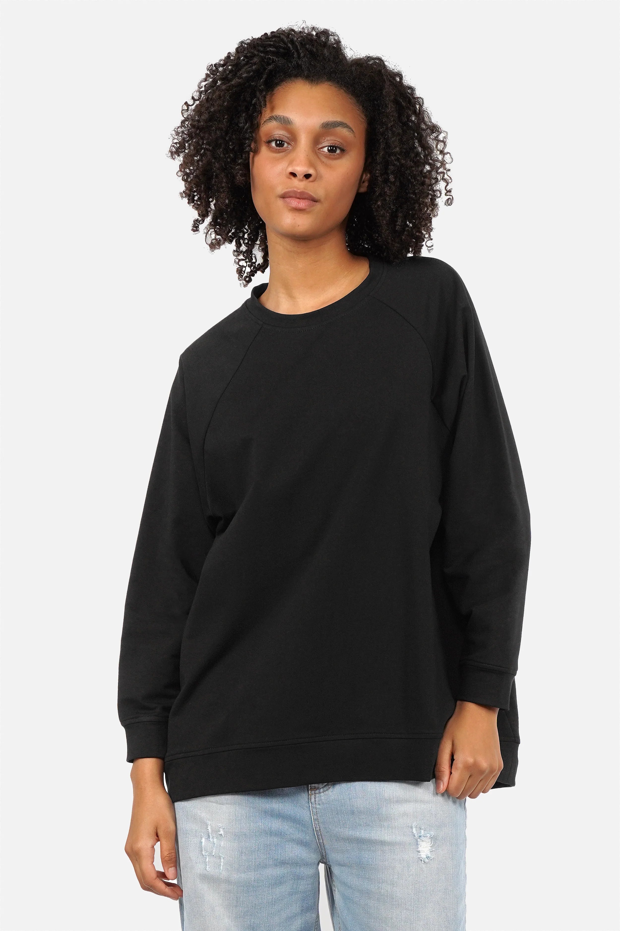 Lässiger GRACEY.K Sweater mit A-Linie, Oversize Passform und tonaler Logo-Stickerei
