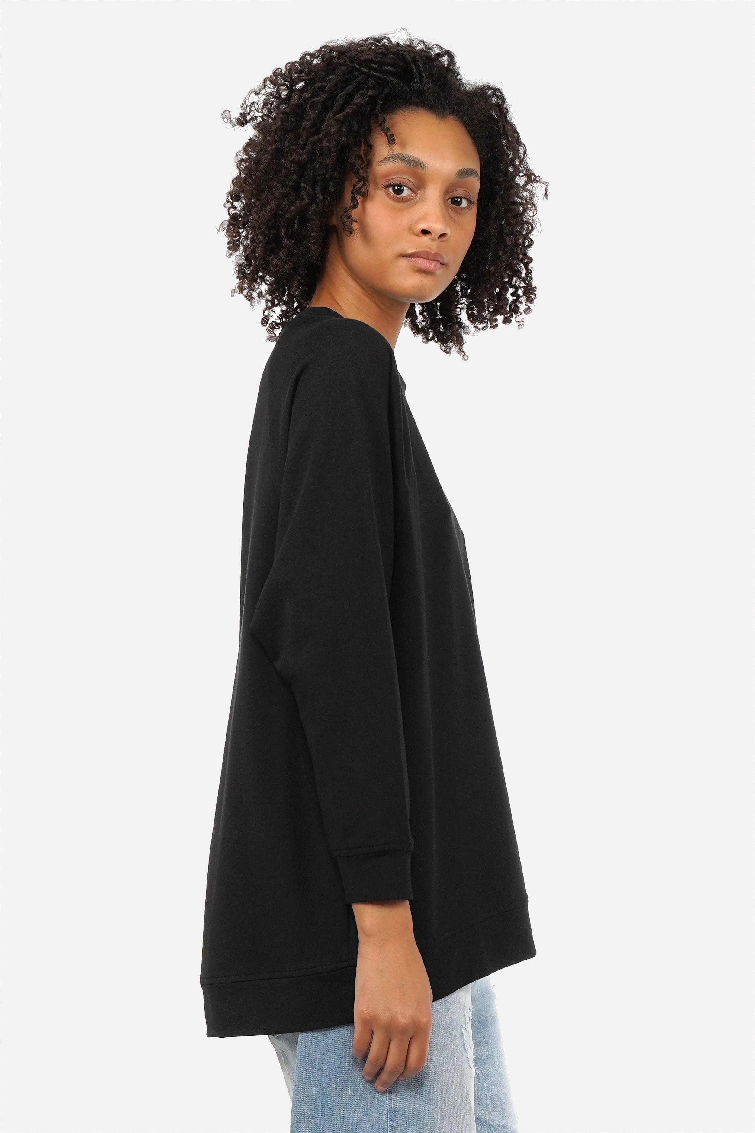 GRACEY.K Sweater lässiger Oversize Sweater mit Raglanärmeln und tonaler Logo-Stickerei