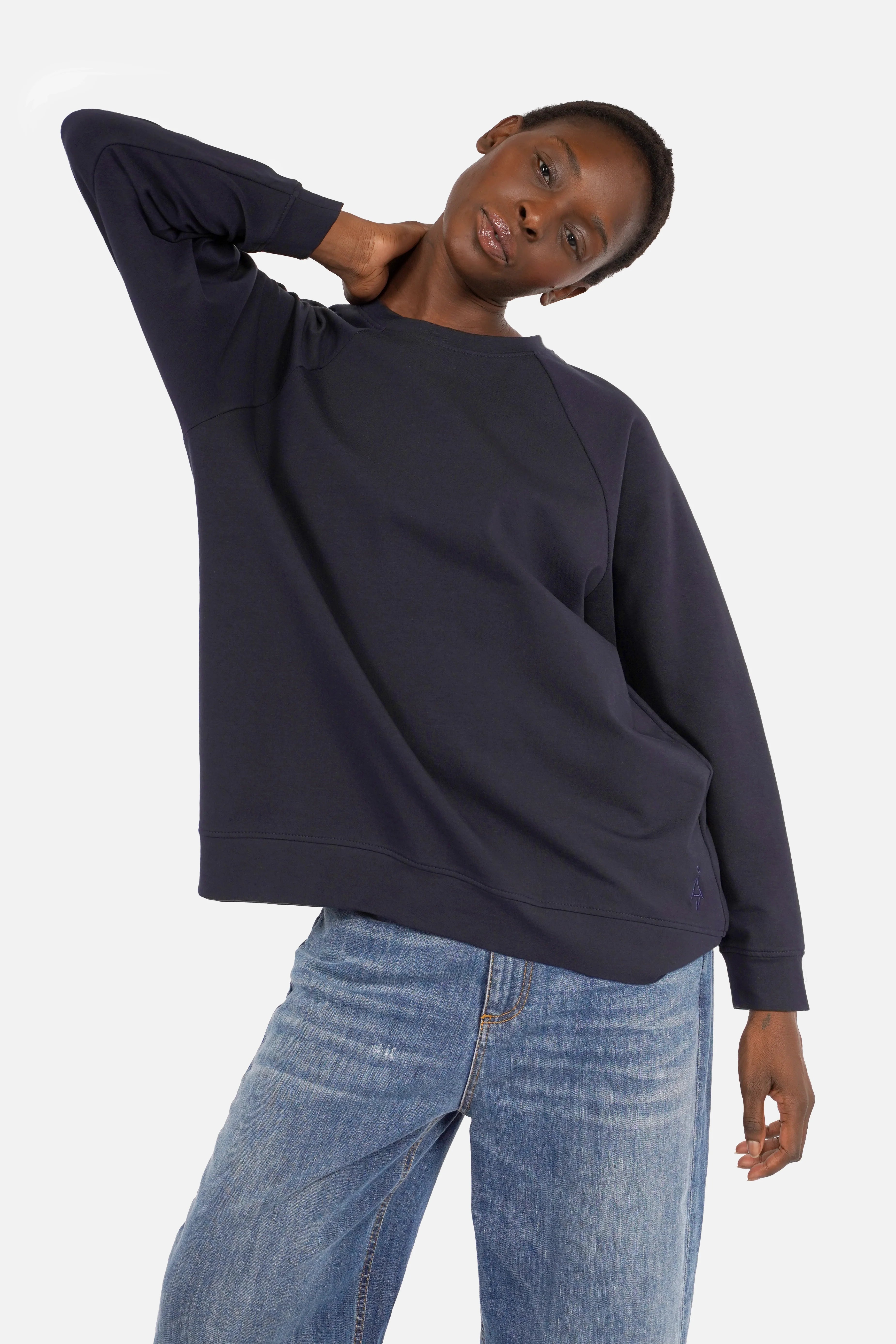 GRACEY.K Relaxed Sweater leichter, weicher Sweater mit Rundhalsausschnitt und Raglanärmeln in Relaxed Fit