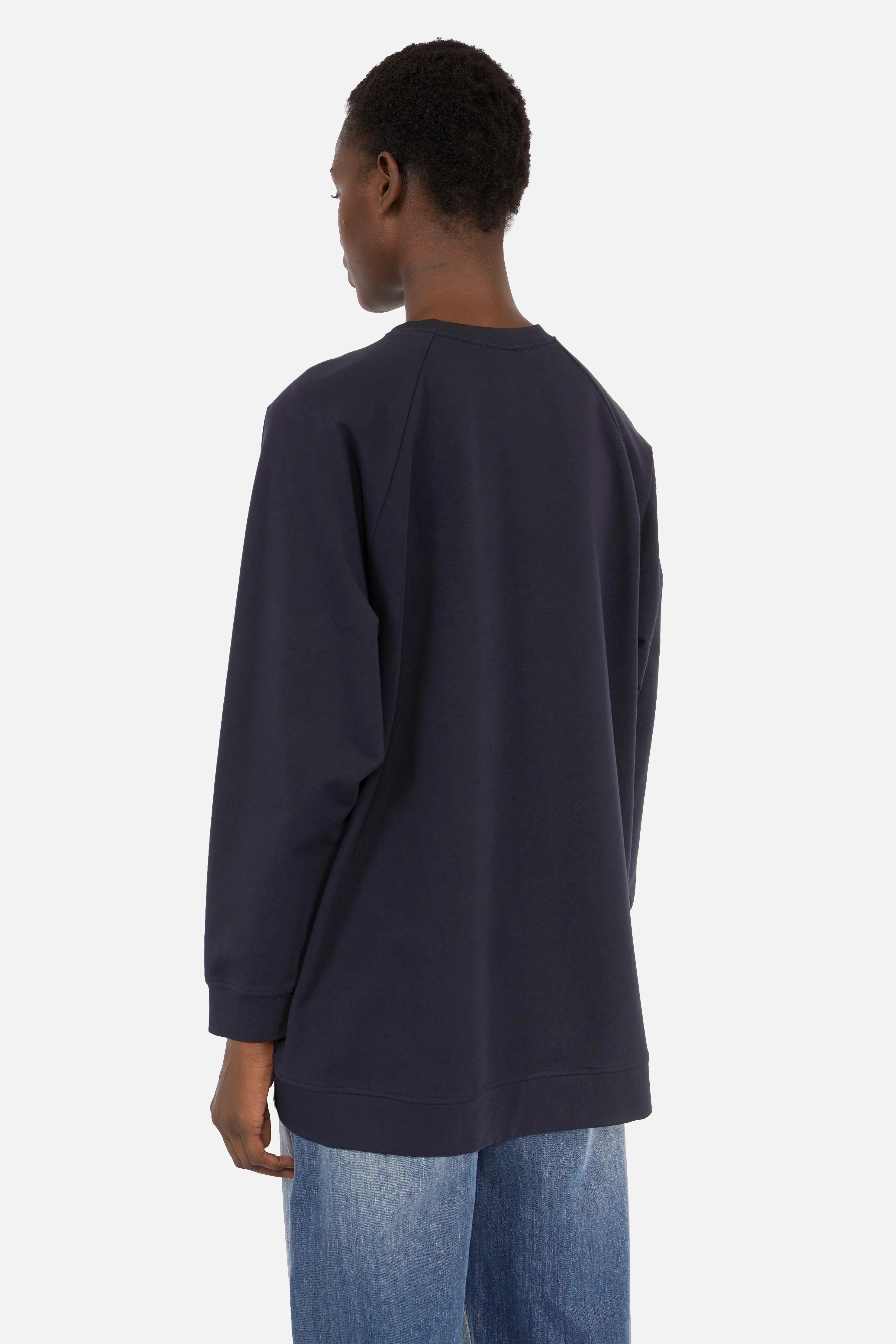 GRACEY.K Relaxed Sweater leichter, weicher Rundhalspullover mit Raglanärmeln und tonaler Logo-Stickerei