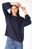 Damen GRETA.K Bluse aus hochwertiger Viskose mit Rundhals und leichten Ballonärmeln in Dunkelblau