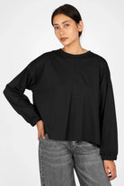 HAGLA Shirt black relaxed fit with round neckline and elastic cuffs made of heavy viscose blend