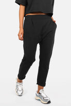 HANNA.K Tapered Sweathose locker geschnitten mit elastischem Bund und schmal zulaufendem Bein