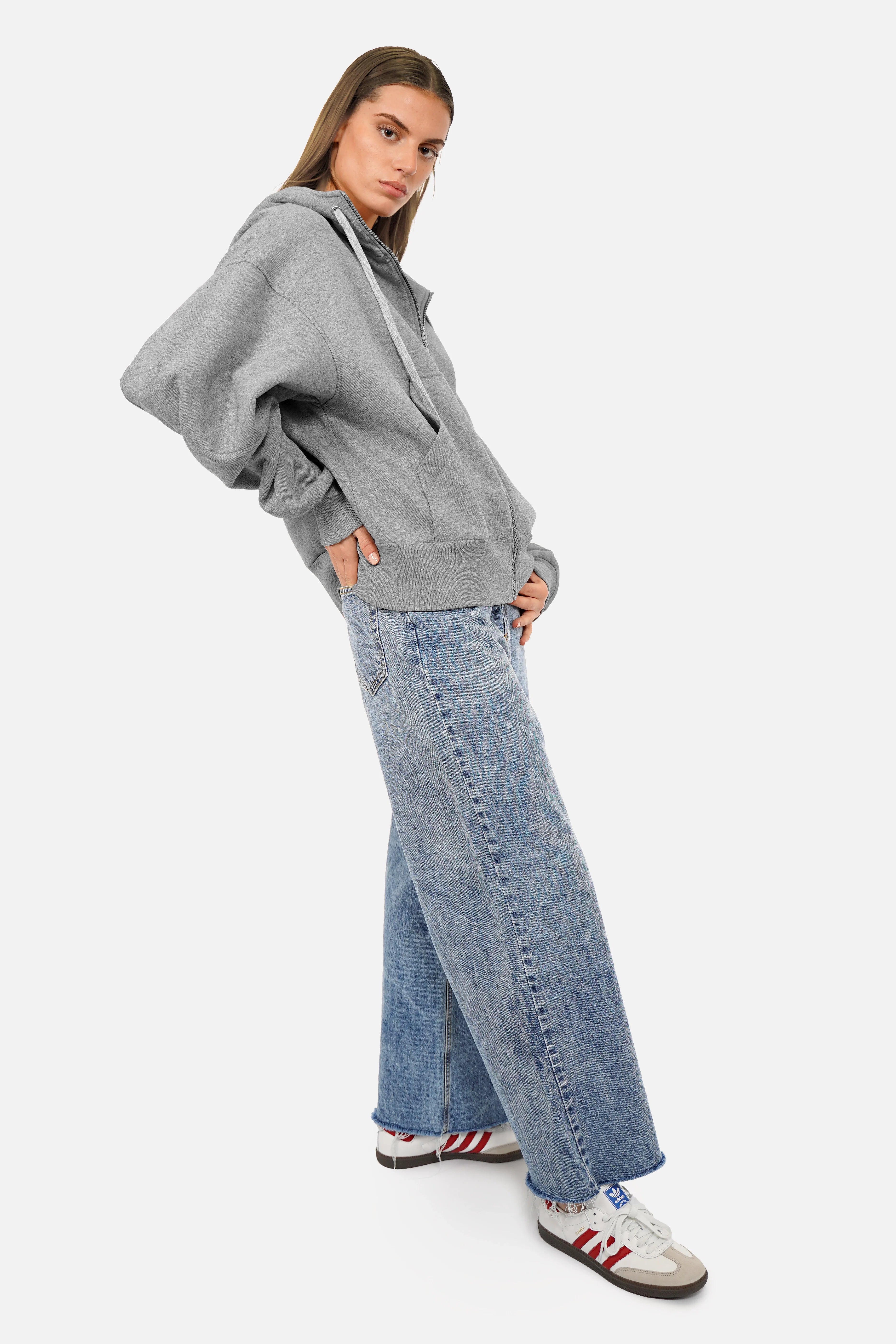 HEDIE Zip-Hoodie mit Kapuze, Reißverschluss, überschnittenen Schultern und voluminösen Sakeia-Ärmeln in Relaxed Fit