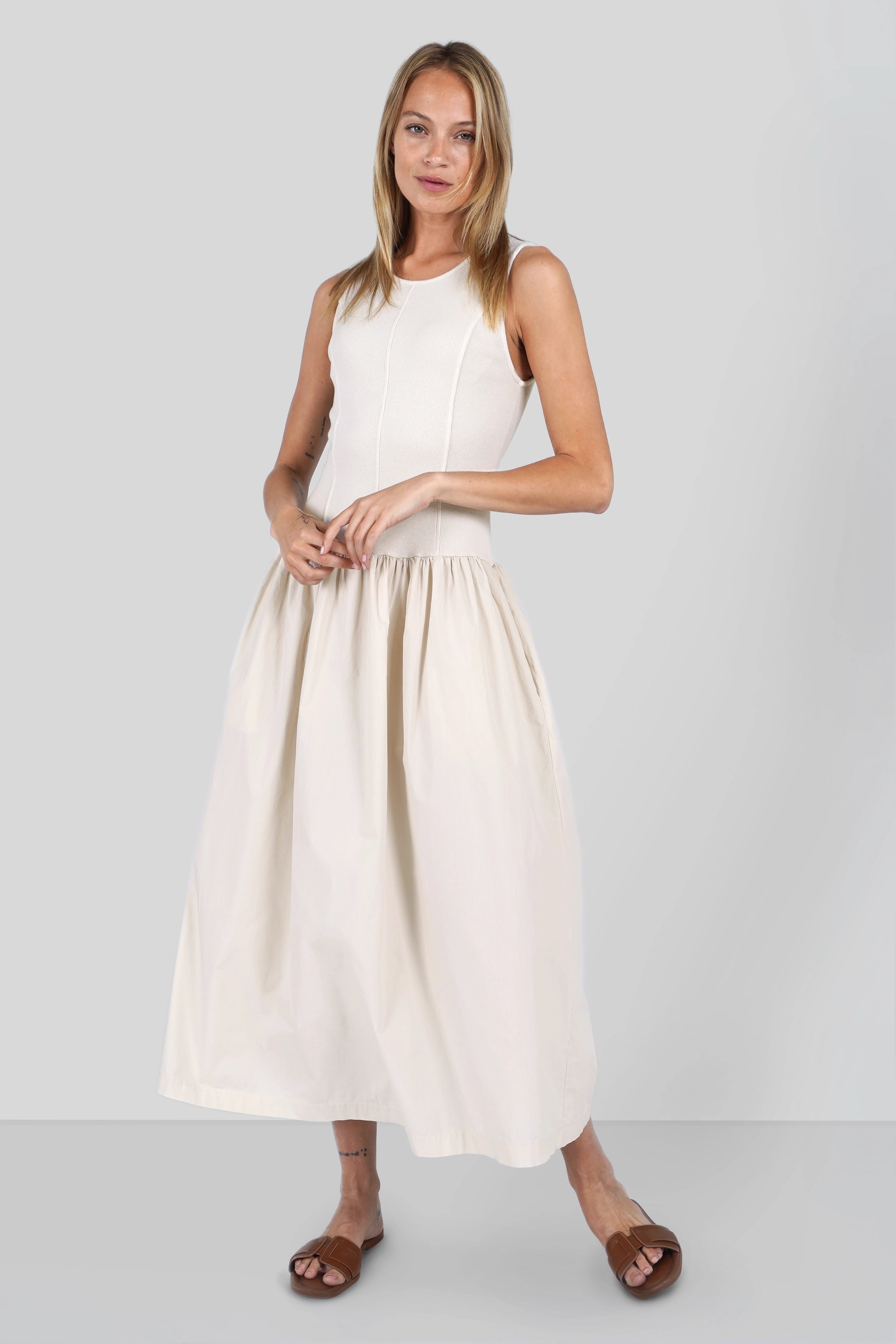 HEEJU Ärmelloses Midikleid