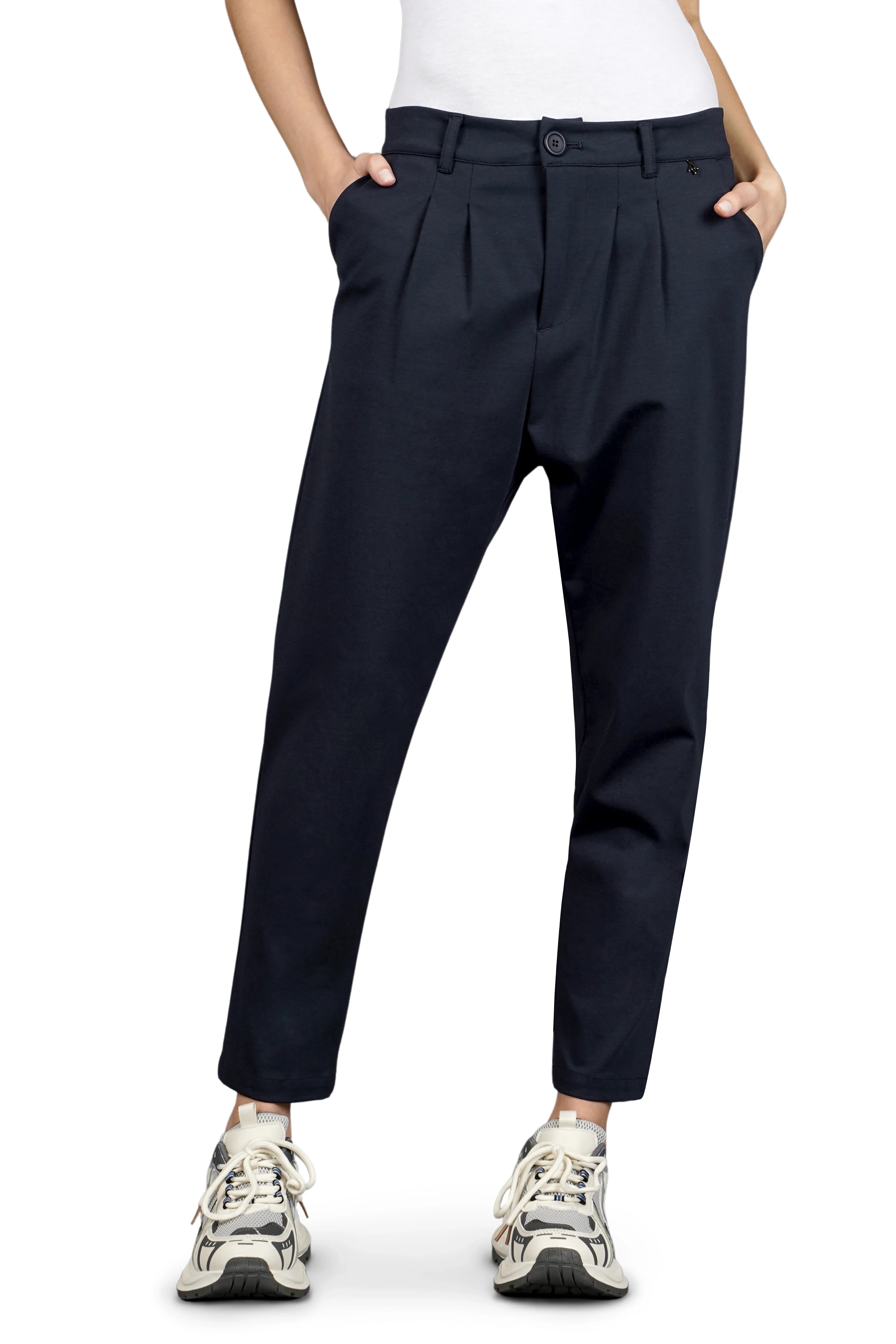 HEELENA Tapered Pants