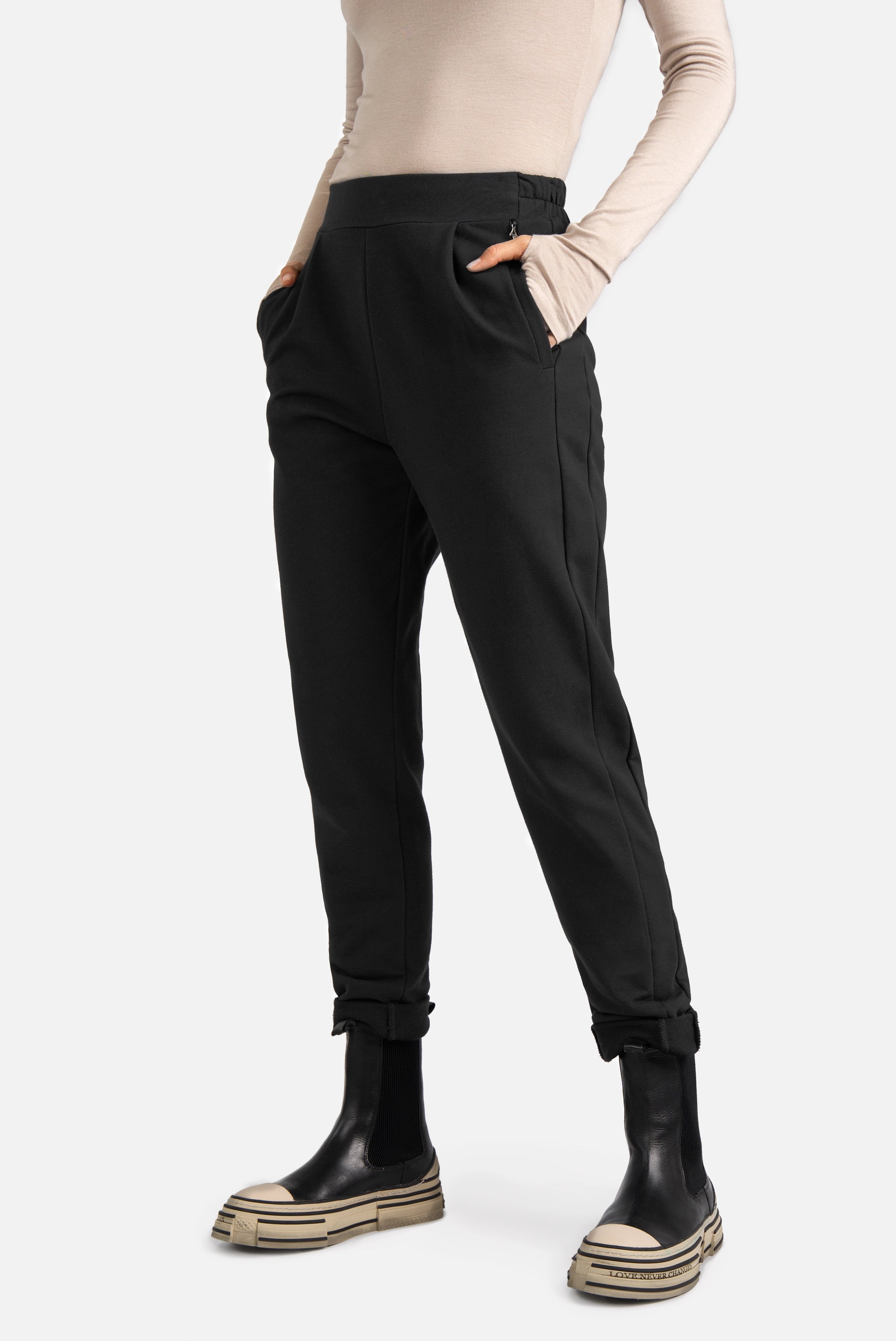HILLA.K jersey trousers
