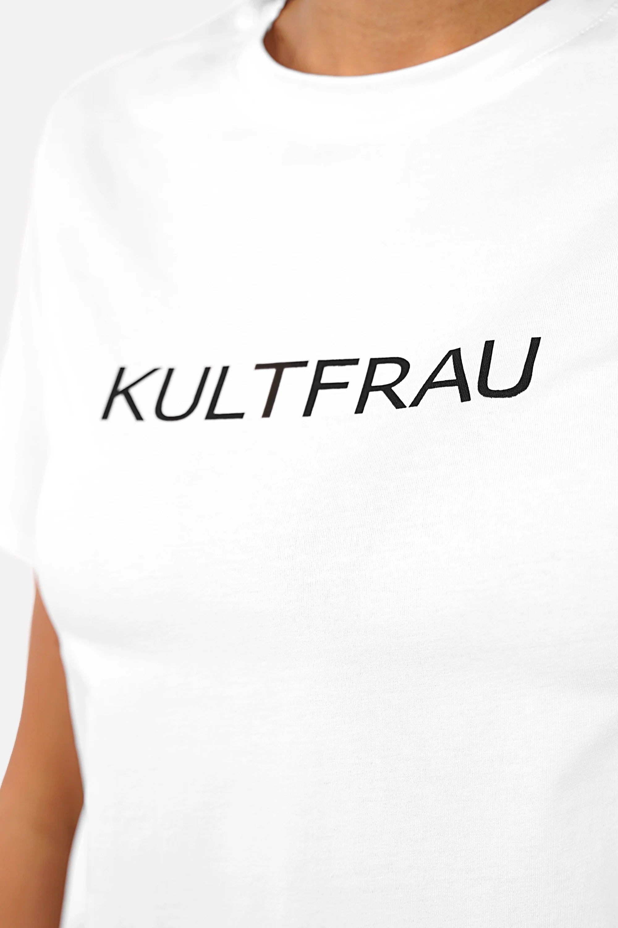 ISY T-Shirt aus weicher Baumwolle mit Rundhalsausschnitt und KULTFRAU-Print