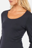 JALYN Longsleeve aus weichem Viskose-Jersey mit U-Boot-Ausschnitt und extra langen Ärmeln