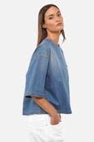JANTE Denim Bluse leichte italienische Denim Bluse mit Used-Waschung und Rundhalsausschnitt