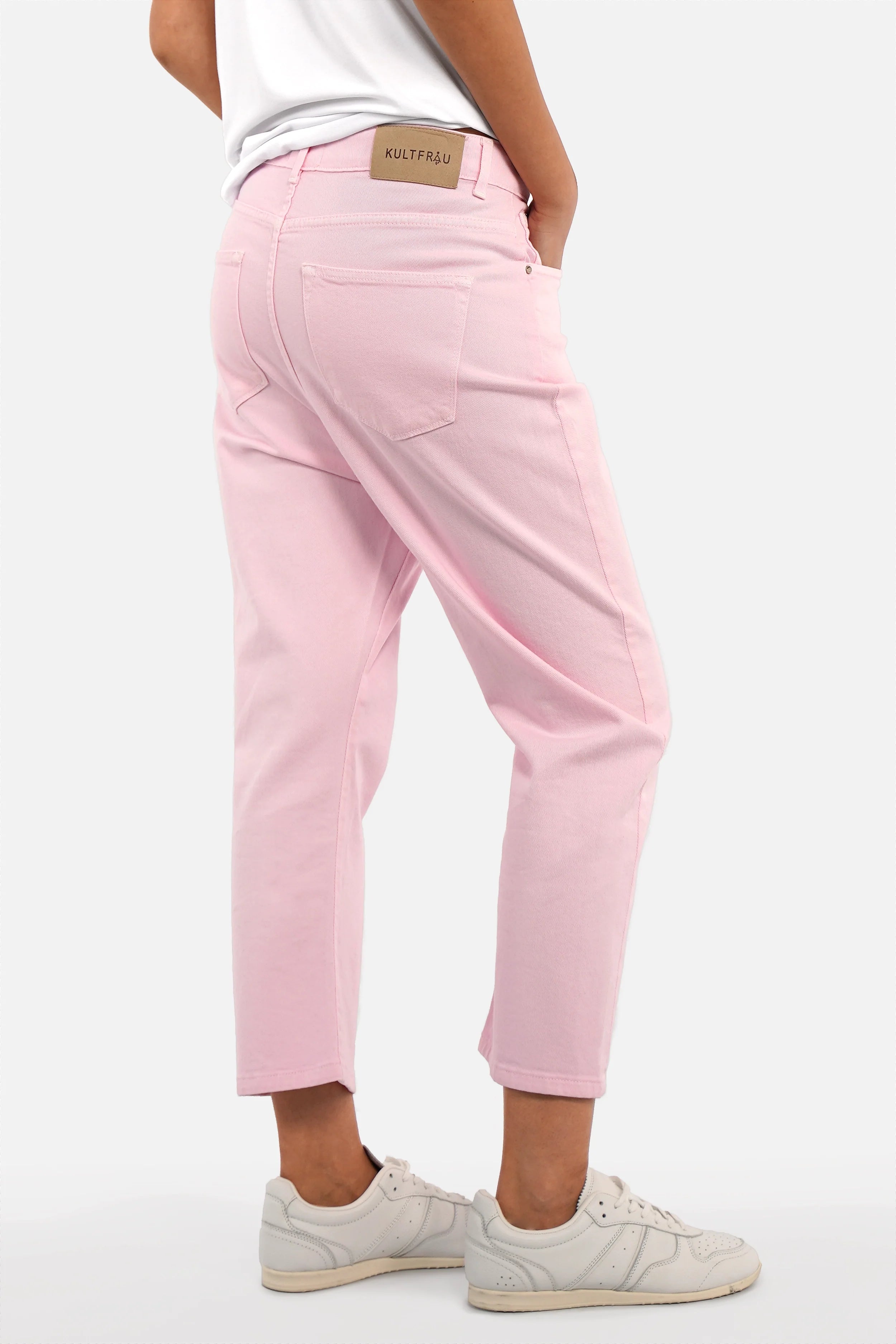 Jeany Baggy Jeans lockere Passform Boyfriend-Look Coloured Denim in Italien gefertigt