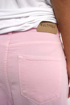 Jeany Baggy Jeans relaxed fit boyfriend style colored denim with belt and zipper closure