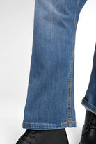 blaue Jeany Baggy Jeans mit ockerfarbenen Nähten und relaxed Fit im Boyfriend-Stil