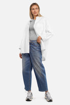 Loose-Fit Jeans aus leichtem, weichem Denim, Urban Blue Washed mit hohem Bund und weitem, konisch zulaufendem Bein.