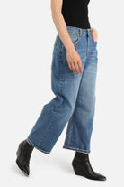 Mittelblaue Baggy Jeans mit destroyed Waschung und entspanntem, lockerem Schnitt