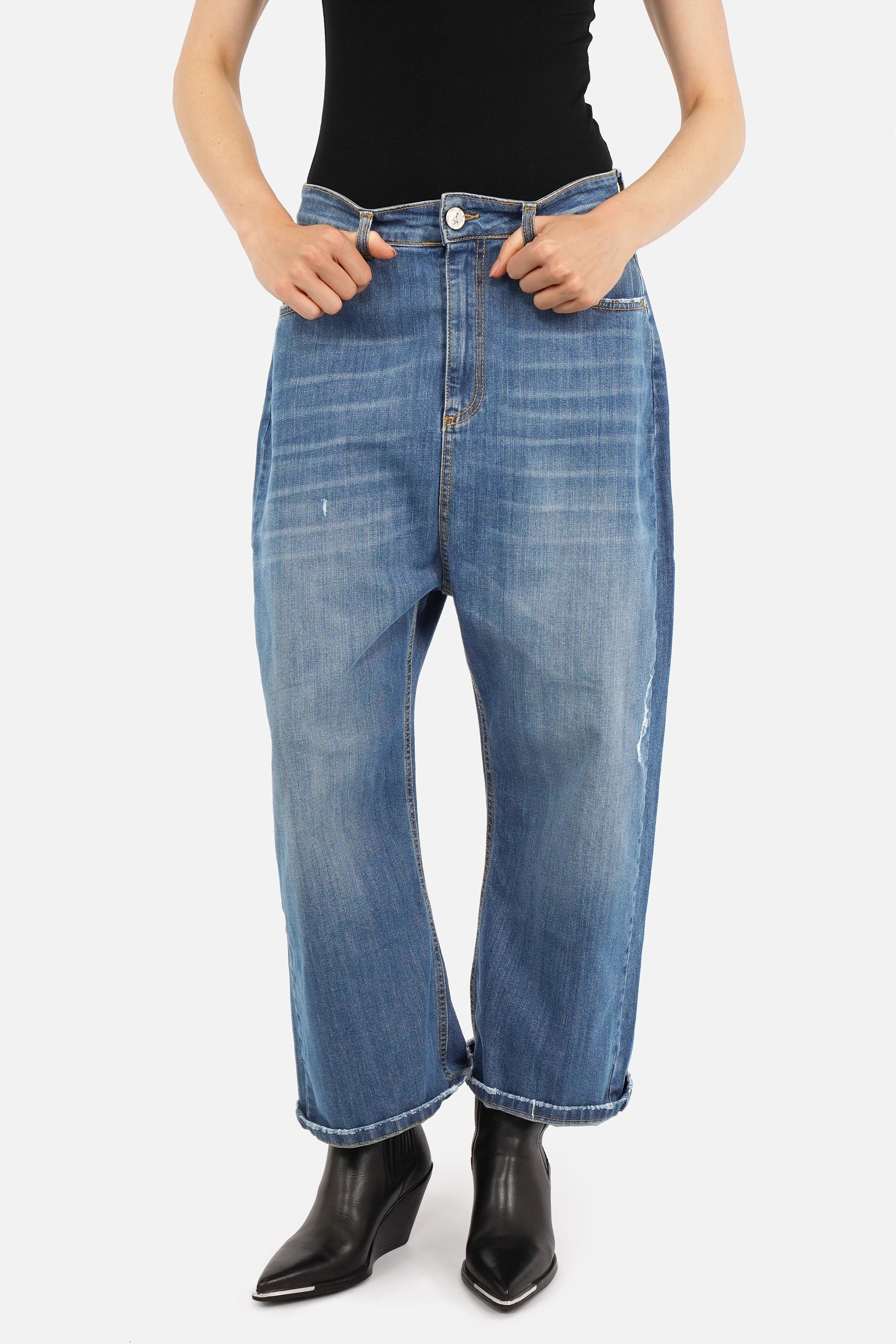 Mittelblaue JENYA Baggy Jeans mit Destroyed-Waschung und relaxed Fit