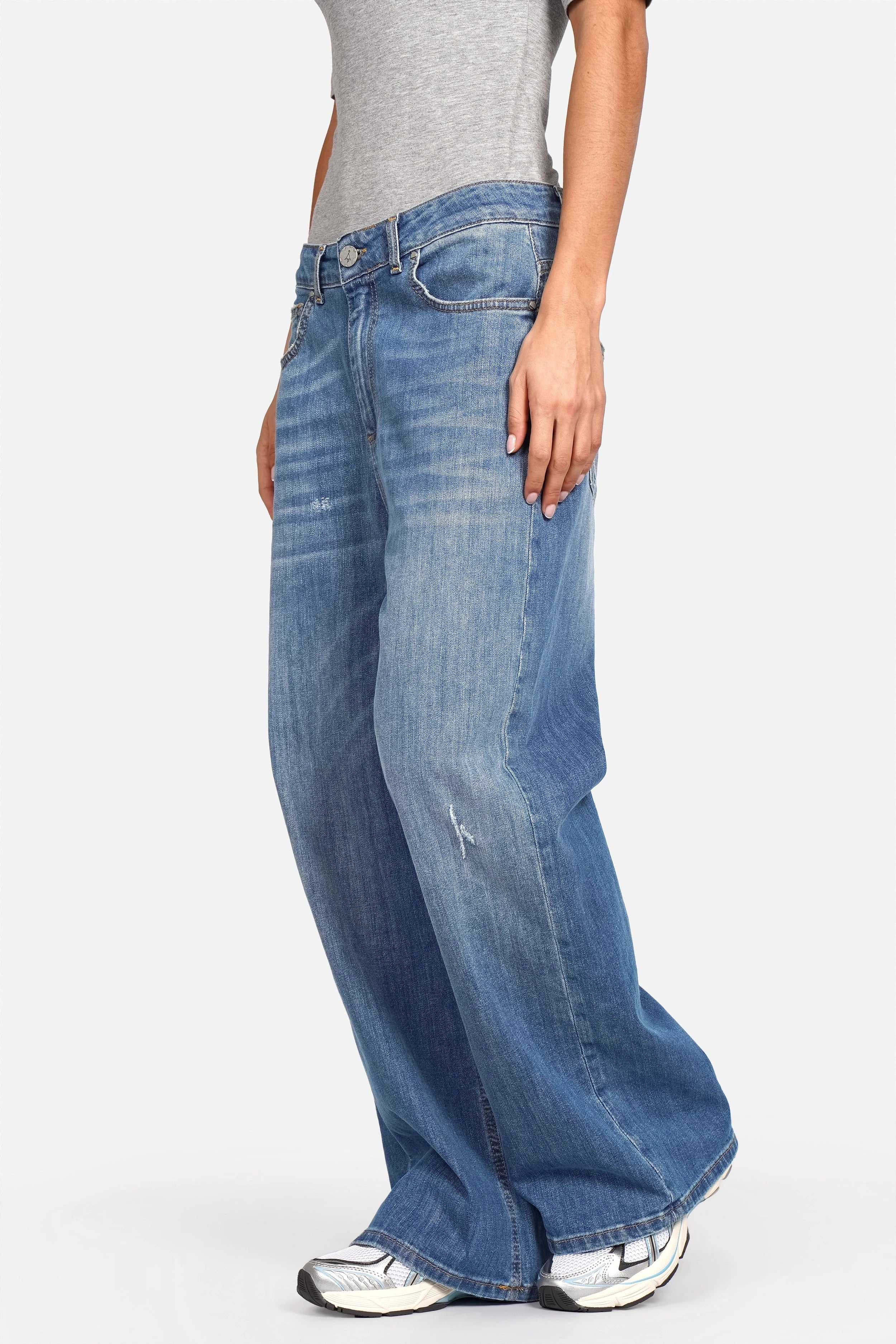 JOOSY Wide Leg Jeans aus weichem Denim mit Used-Waschung und weitem Bein