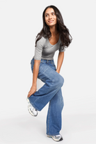 JOOSY Wide Leg Jeans aus weichem Denim mit Used-Waschung und weitem Bein