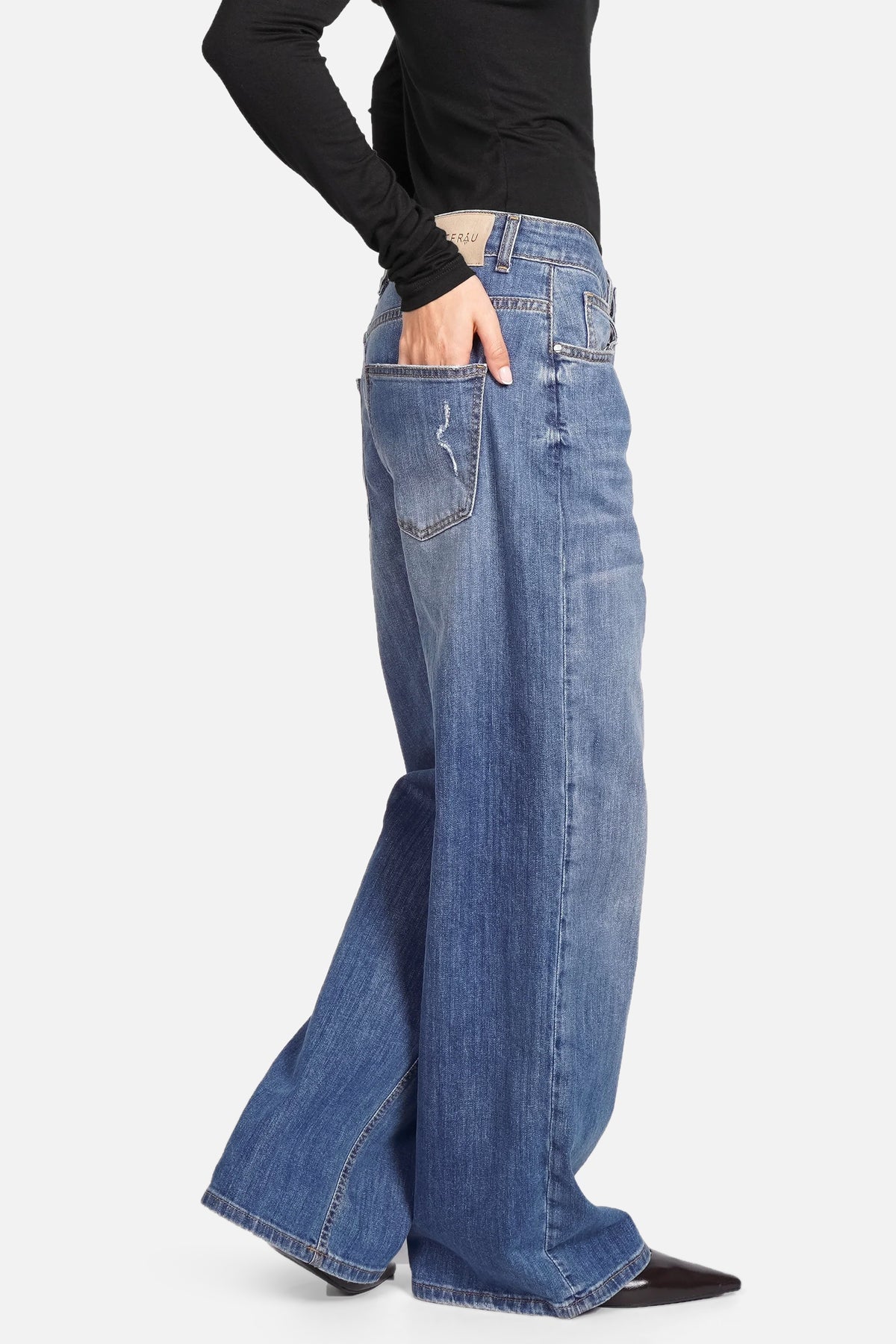 JOOSY Wide Leg Jeans in medium blue with relaxed fit and wide straight leg silhouette