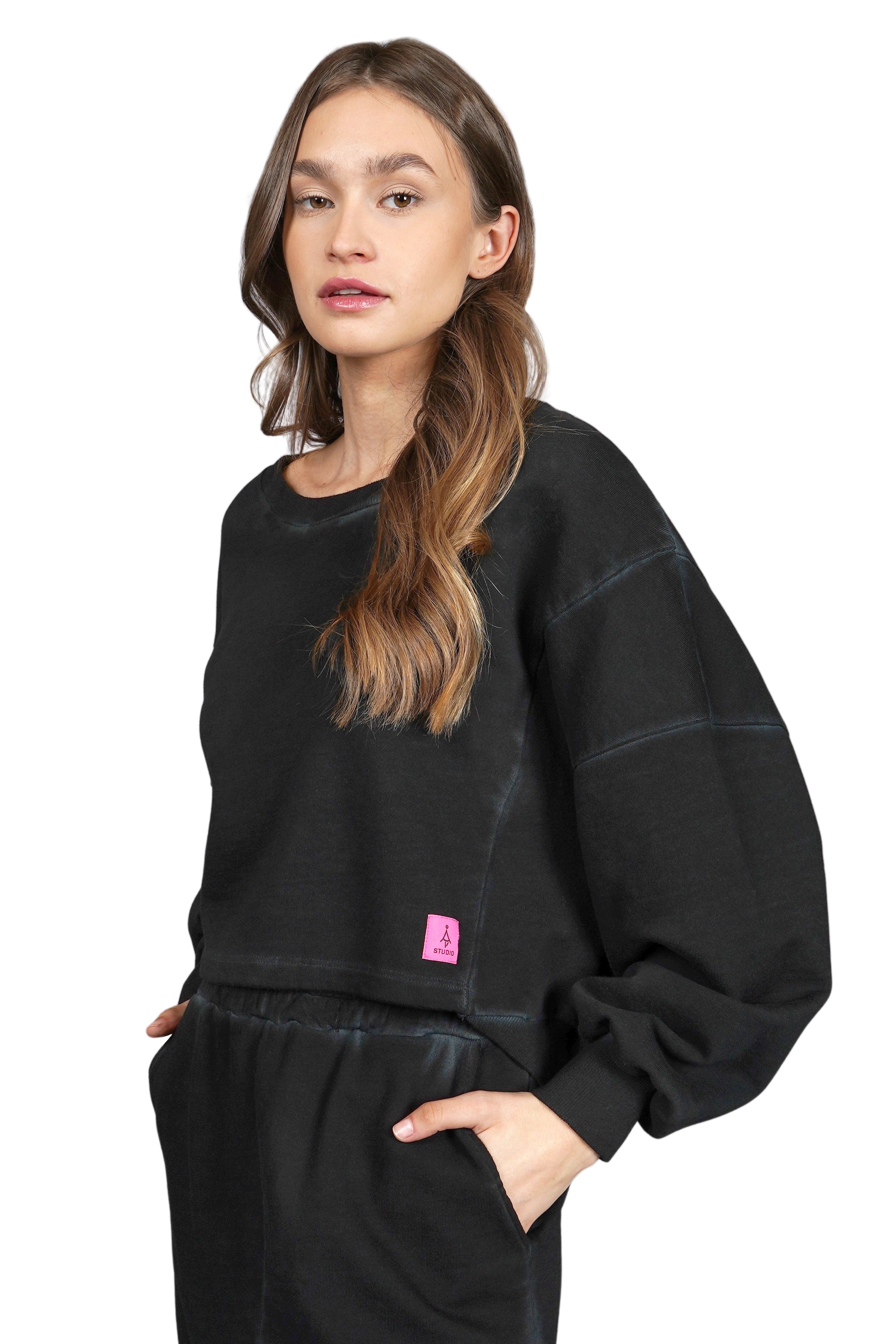 KERY Studio Cropped Sweater