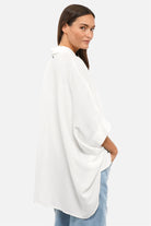 KIOKO Hemdbluse aus Viskose-Leinen mit Fledermausärmeln, oversized Fit und abgerundetem Saum