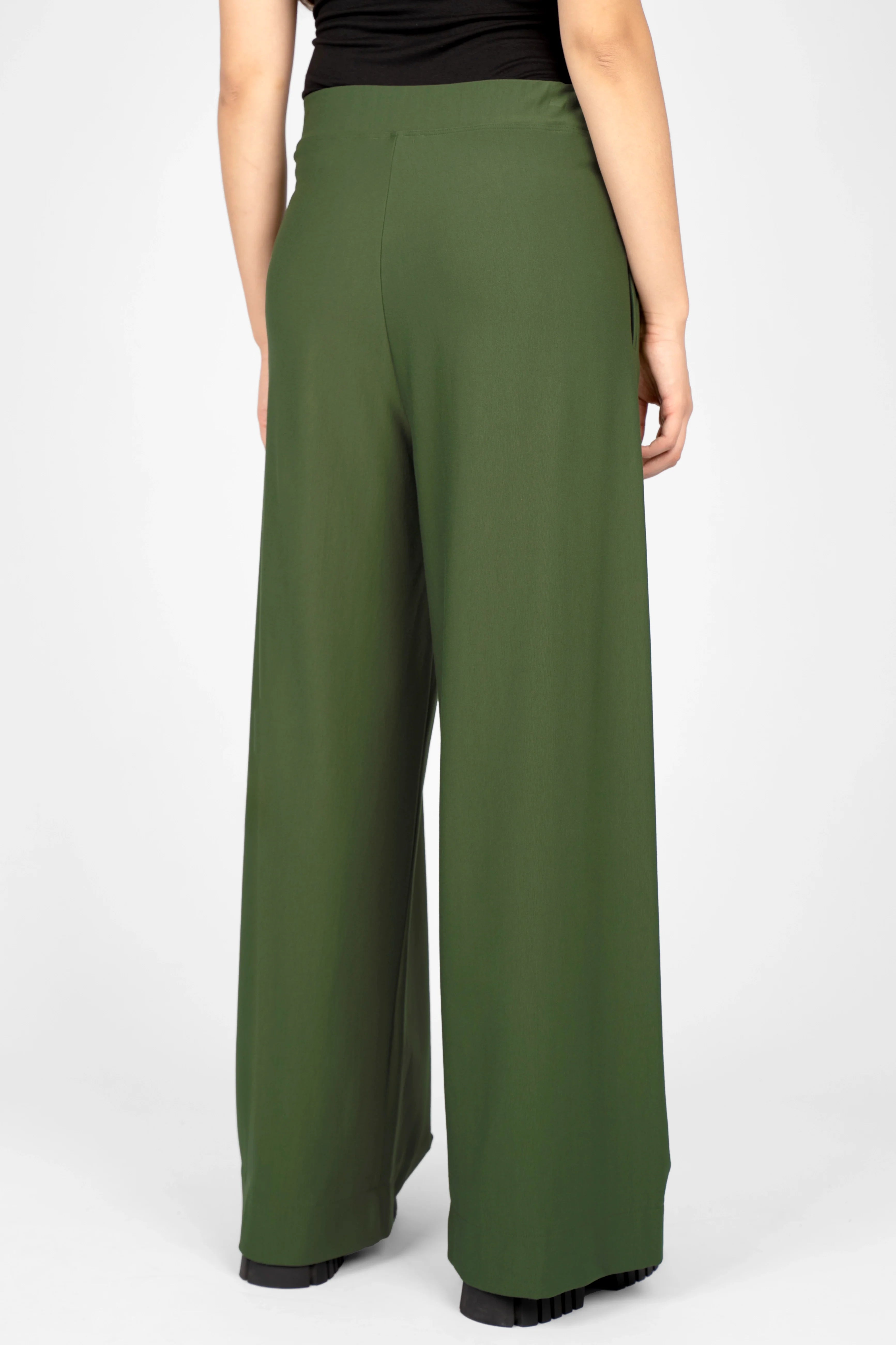 KLARA.K olive green wide-leg pants with elastic waistband and relaxed fit for women