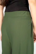 KLARA.K green wide-leg pants with elastic waistband and side pockets for women
