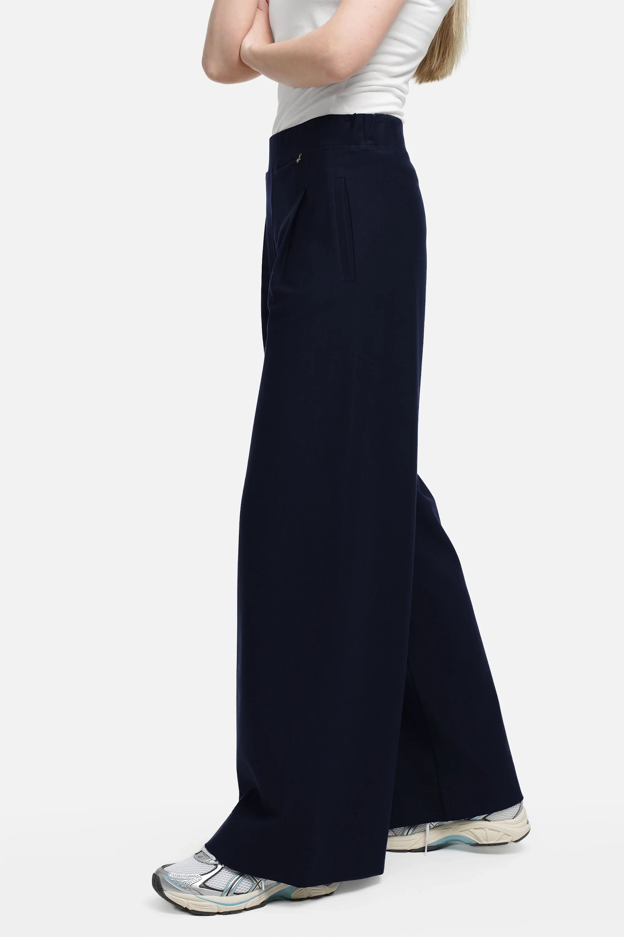 KLARA.K Wide Leg Pants weite Hose mit elastischem Bund und seitlichen Taschen aus Viskose-Mix