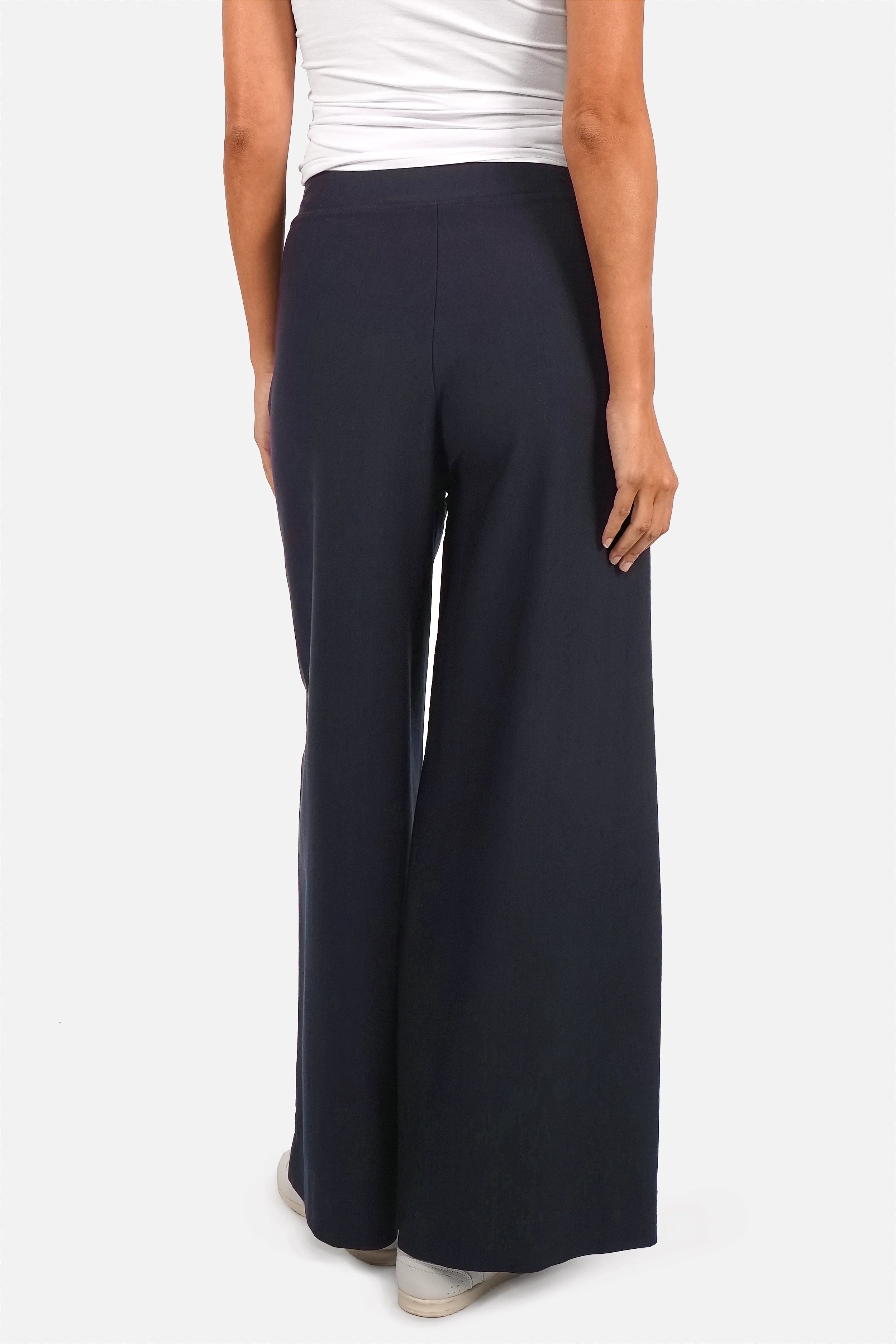 KLARA.K Wide Leg Pants mit elastischem Bund, seitlichen Taschen und Bundfalten, Viskose-Mix, relaxed fit