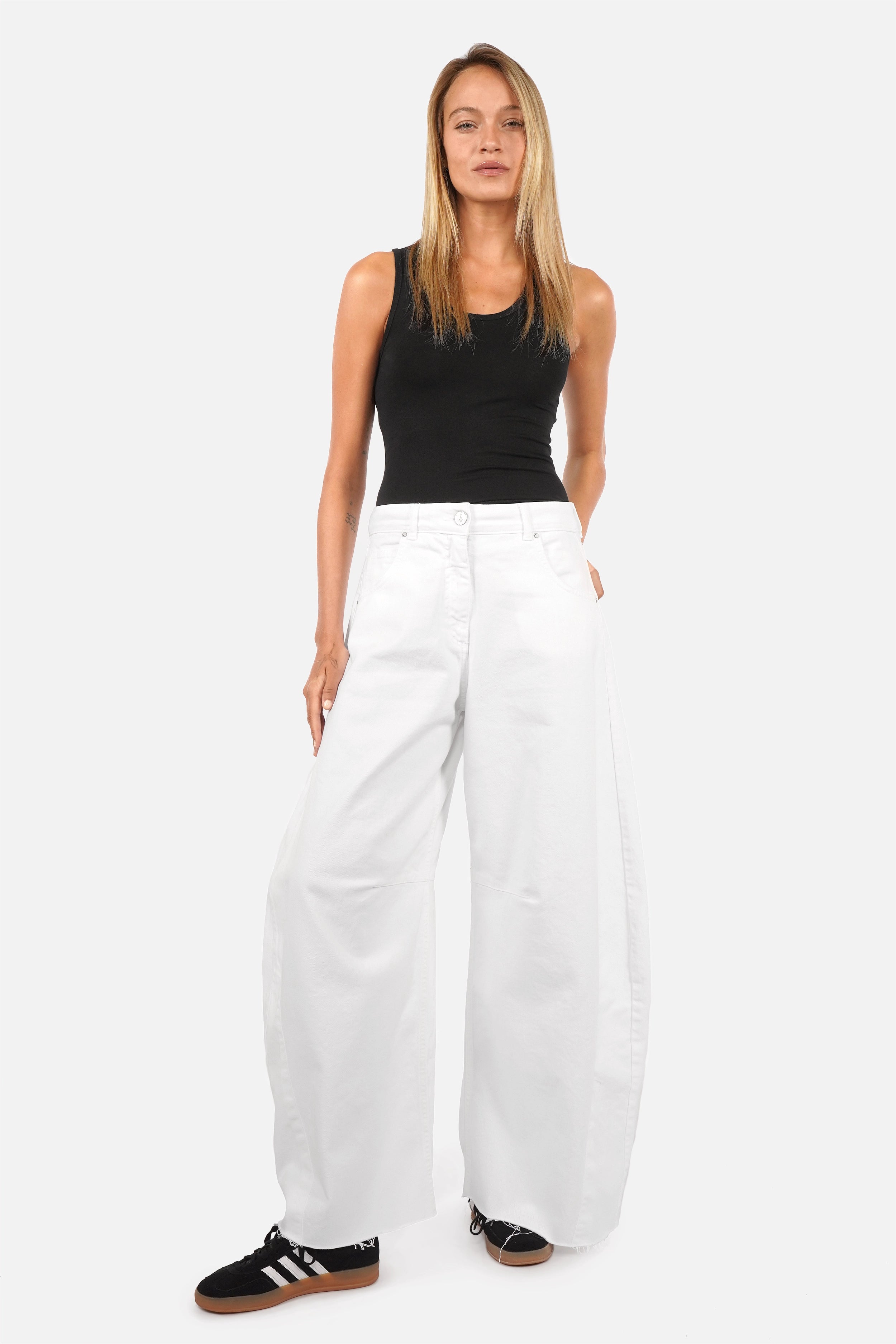 LANEA Weite Barrel Jeans