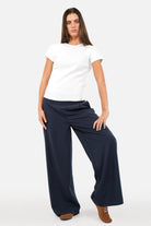LARA.K Wide Leg Pants in lightweight, wrinkle-resistant fabric with elastic waistband and side pockets