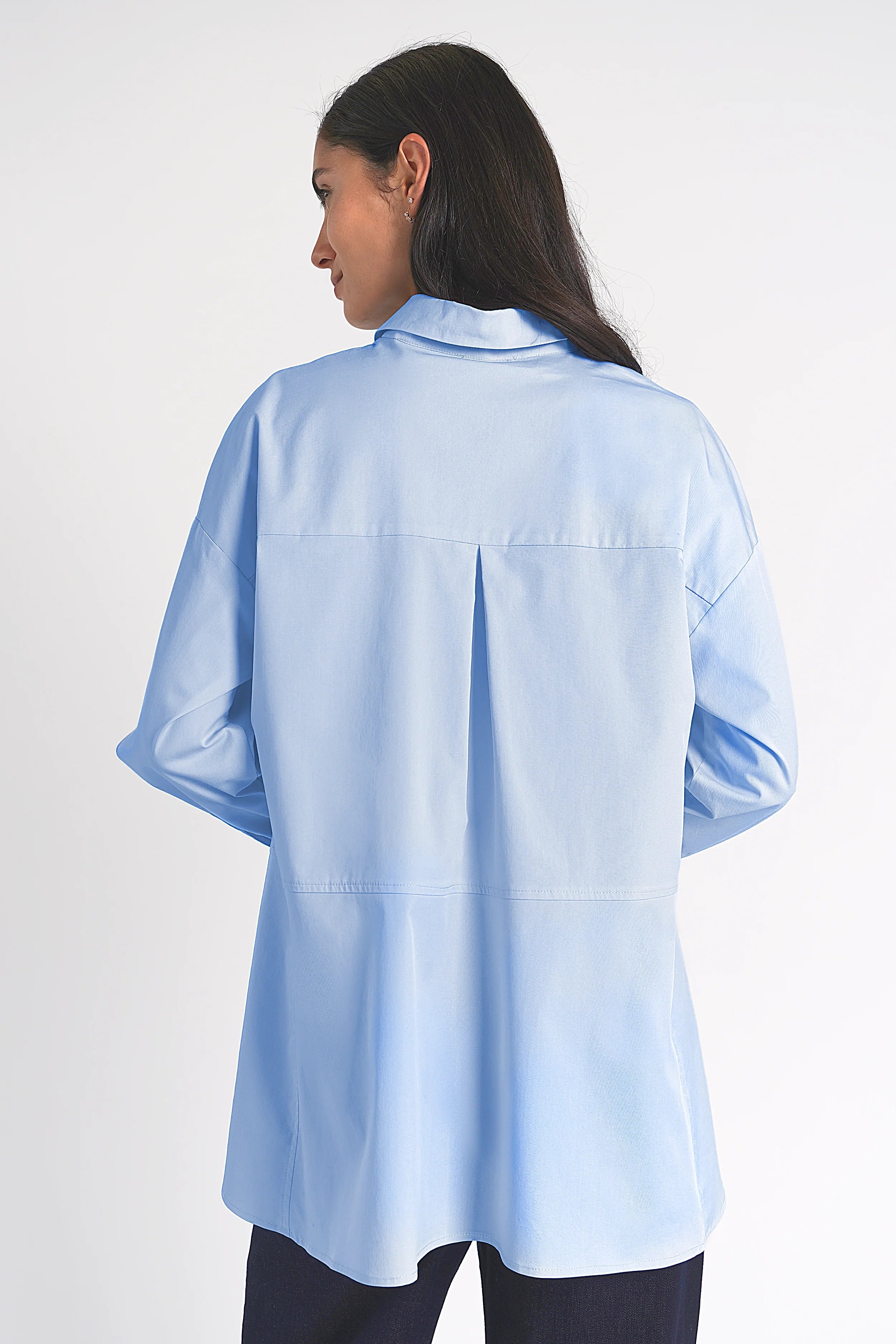 LEA.K Loose Fit Bluse aus Baumwollpopeline mit geradem Schnitt, verlängertem Rückenteil und Rückenfalte in hellblau